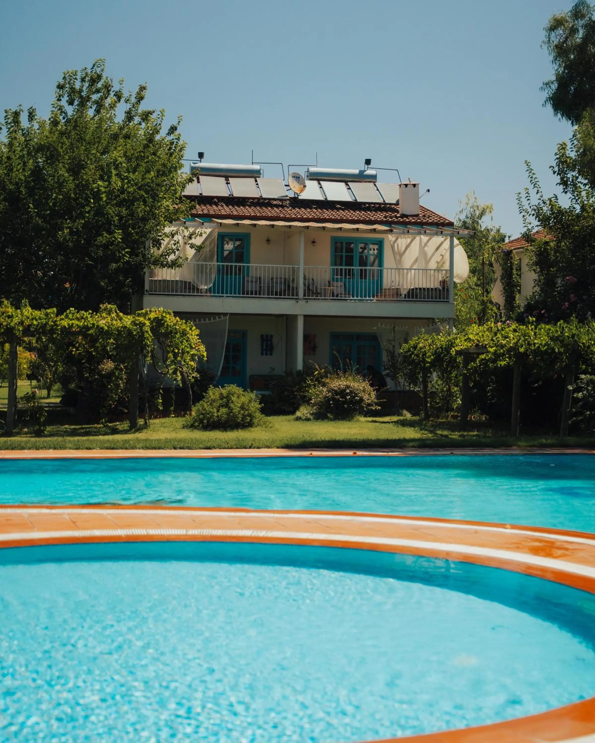 Property building in Yonca Lodge