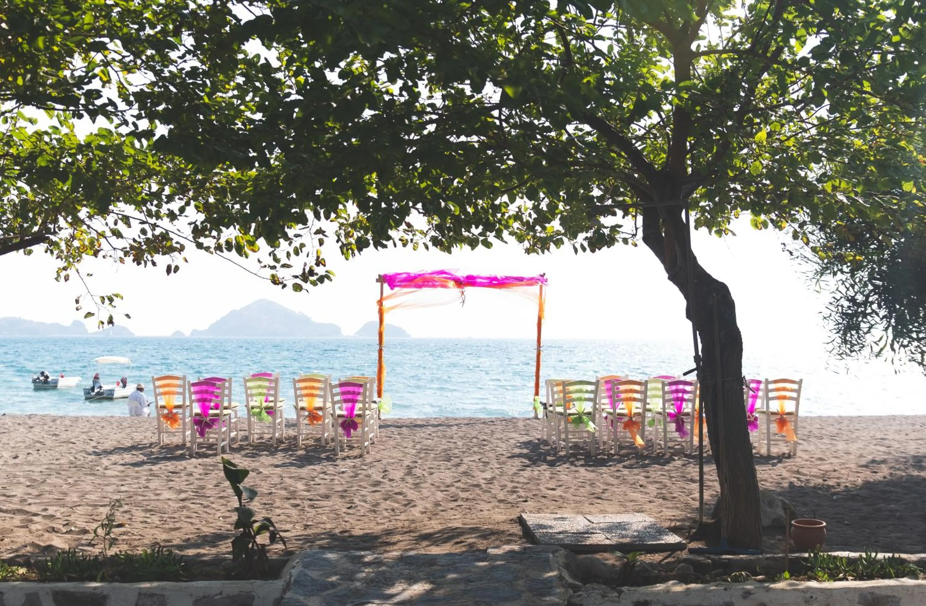 Beach in Yonca Lodge