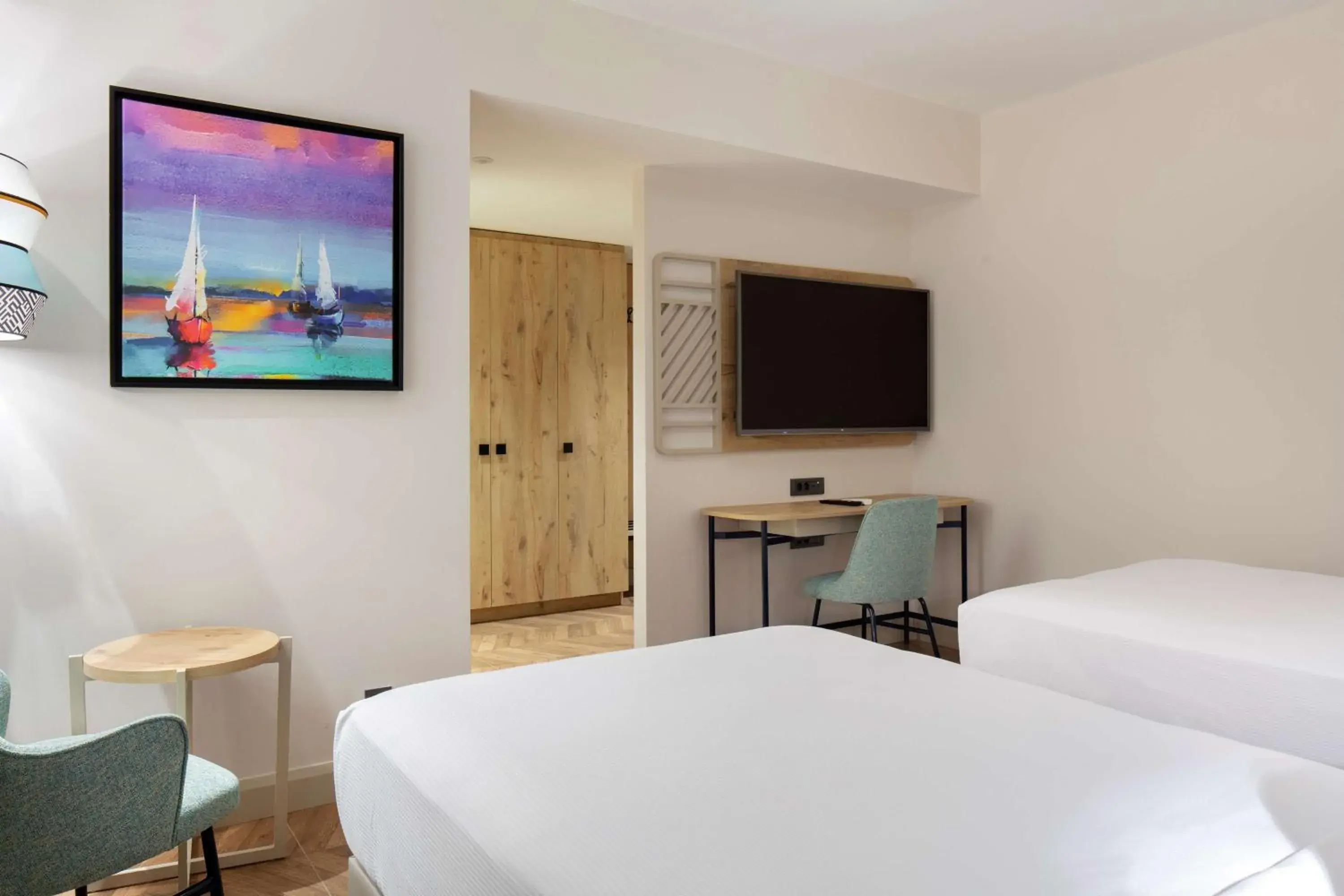 Bed in DoubleTree by Hilton Bodrum Isil Club Ultra All-Inclusive Resort Bed in DoubleTree by Hilton Bodrum Isil Club Ultra All-Inclusive Resort