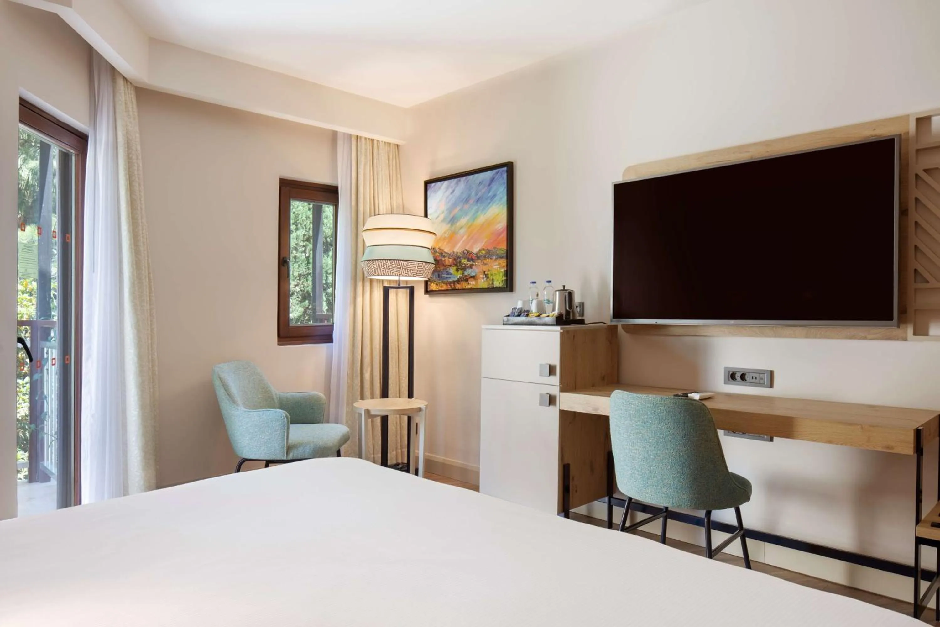 TV and multimedia, Bed in DoubleTree by Hilton Bodrum Isil Club Ultra All-Inclusive Resort