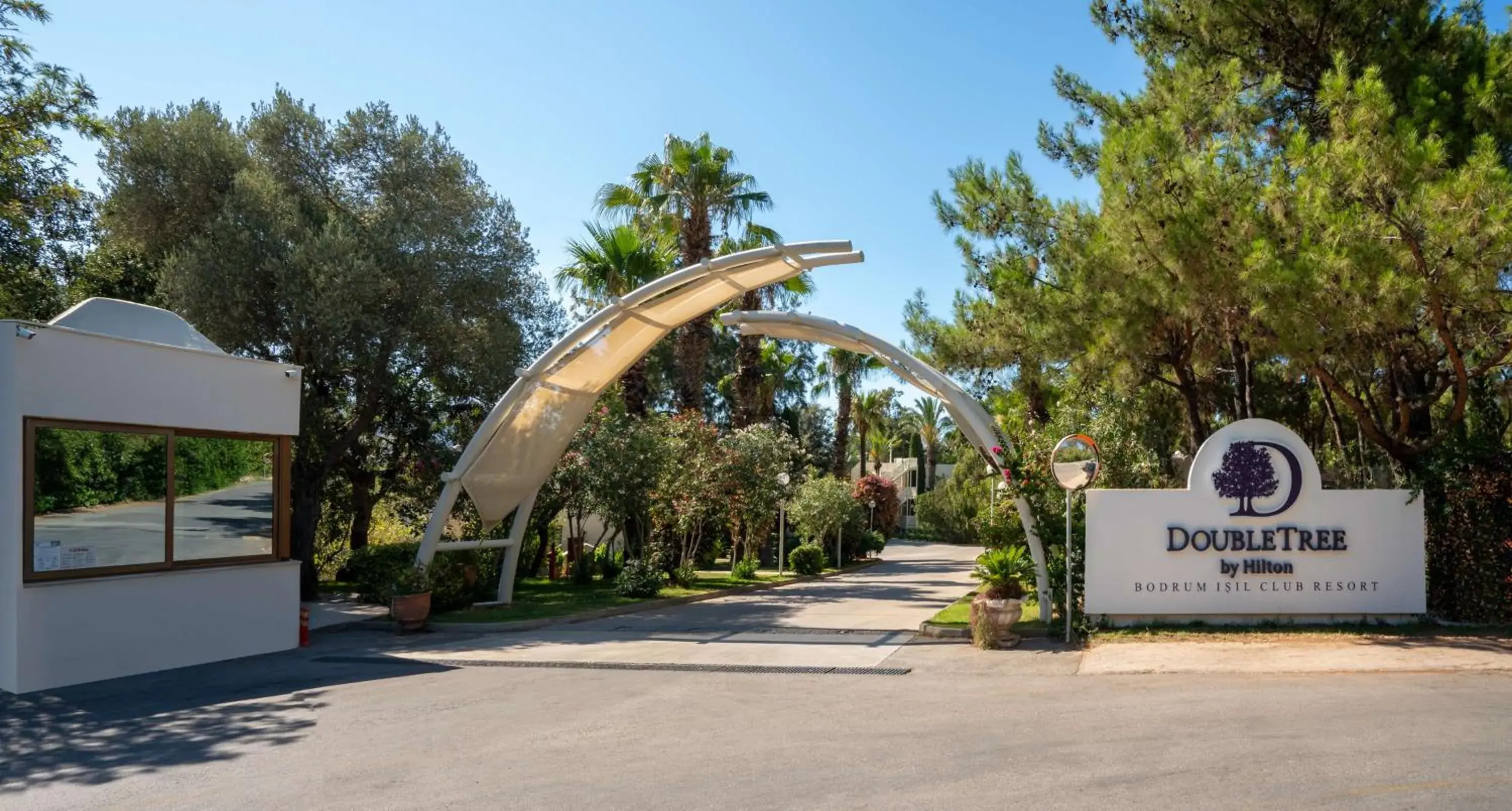Property building in DoubleTree by Hilton Bodrum Isil Club Ultra All-Inclusive Resort Property building in DoubleTree by Hilton Bodrum Isil Club Ultra All-Inclusive Resort