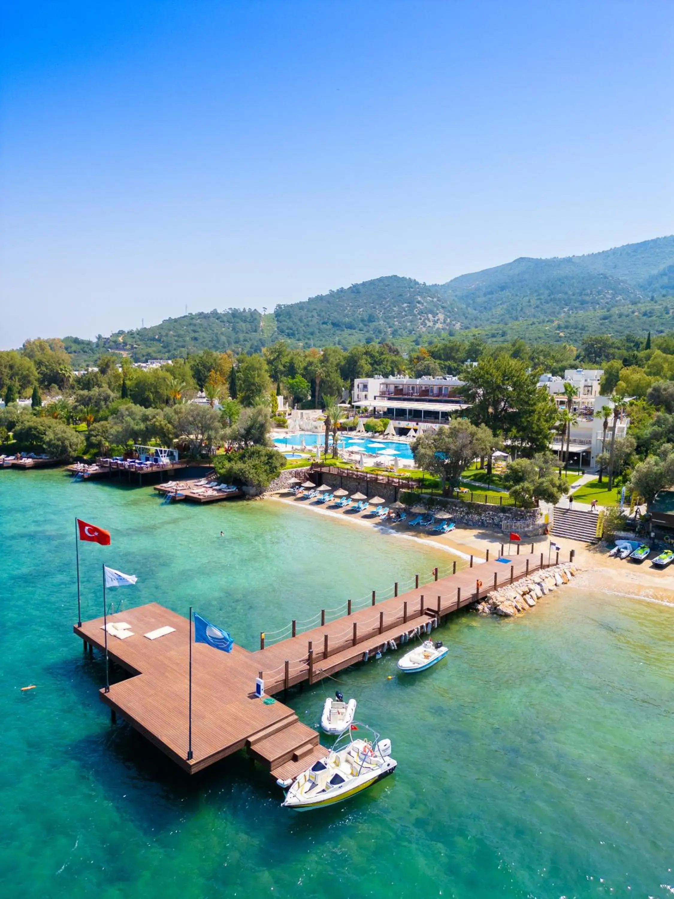 Property building in DoubleTree by Hilton Bodrum Isil Club Ultra All-Inclusive Resort Property building in DoubleTree by Hilton Bodrum Isil Club Ultra All-Inclusive Resort