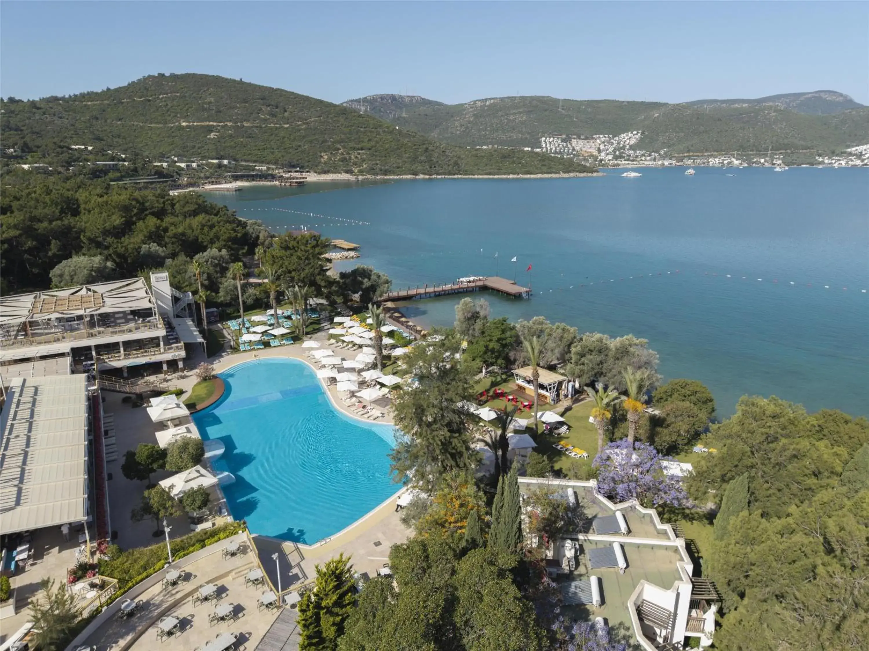 Property building in DoubleTree by Hilton Bodrum Isil Club Ultra All-Inclusive Resort Property building in DoubleTree by Hilton Bodrum Isil Club Ultra All-Inclusive Resort