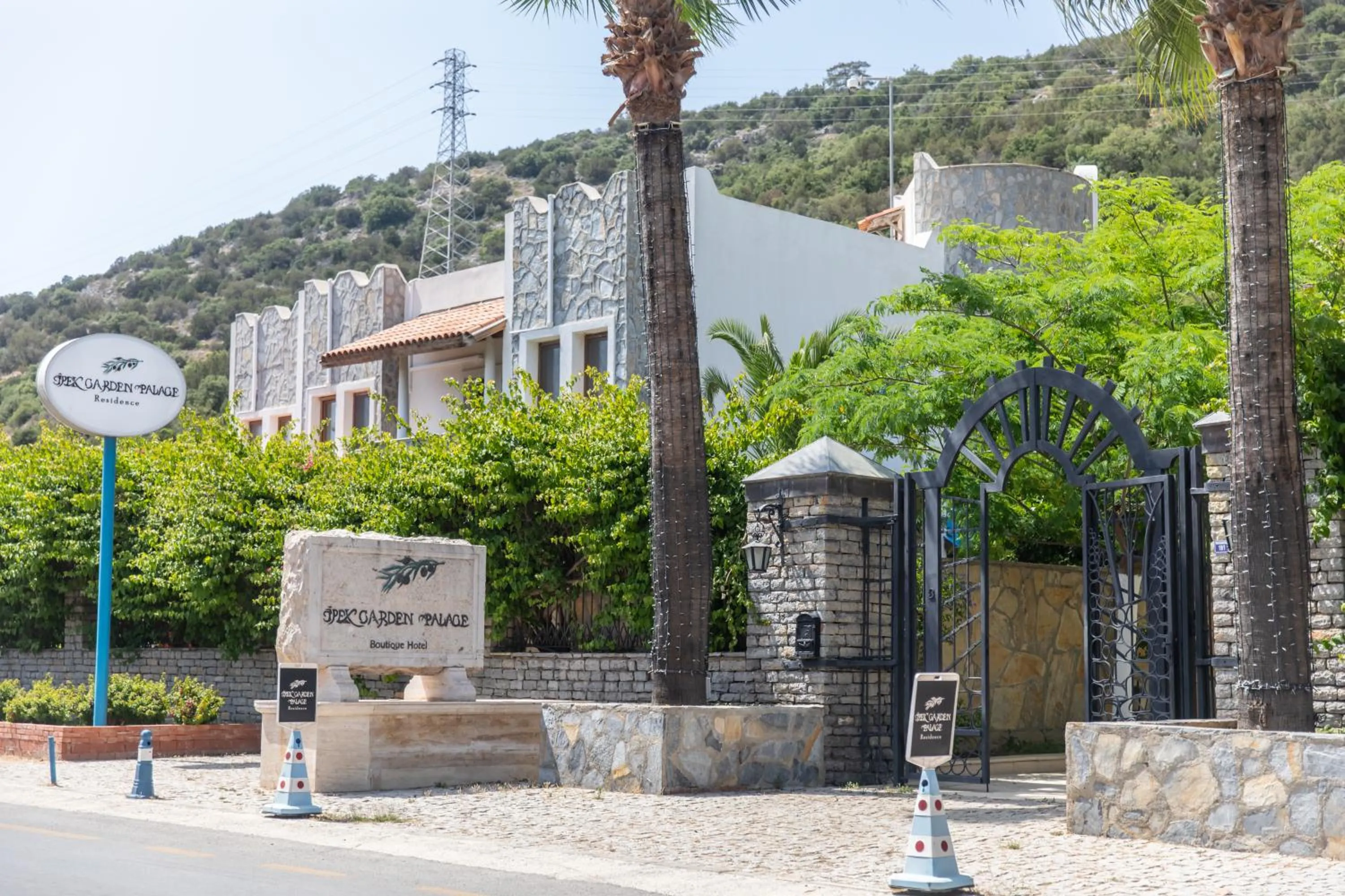 Property building in Ipek Garden Palace Residence