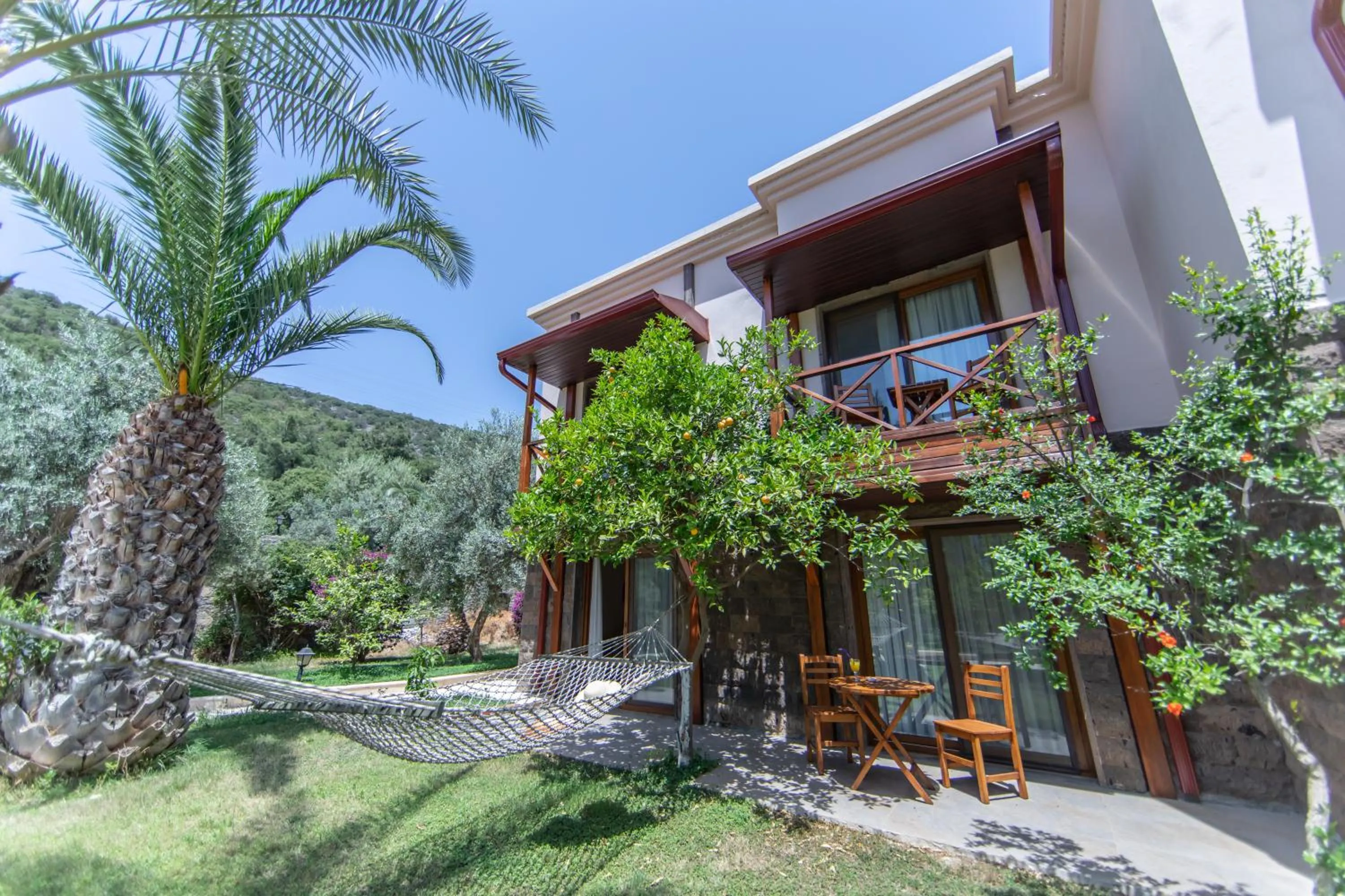 Garden view in Ipek Garden Palace Residence
