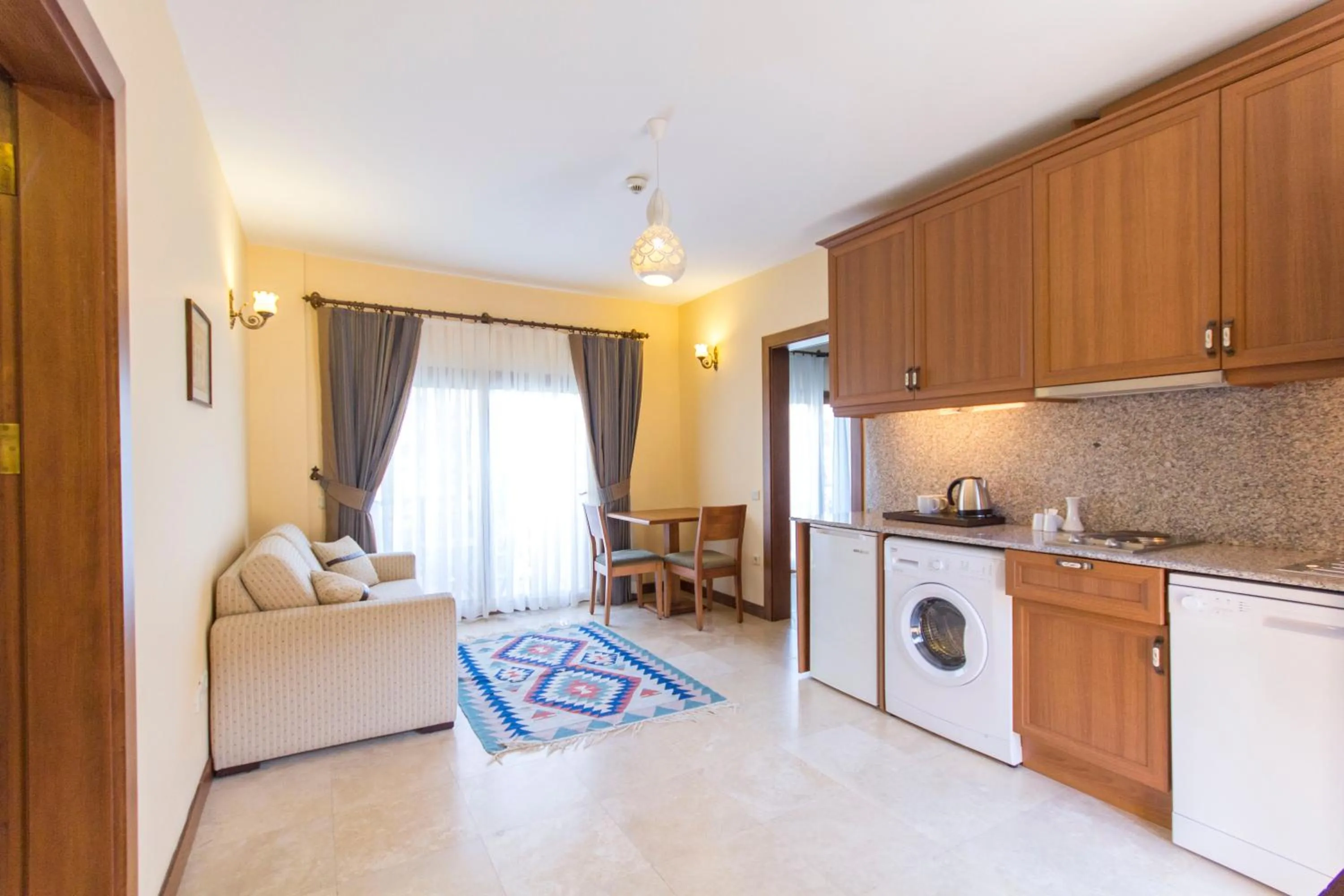 Kitchen or kitchenette in Ipek Garden Palace Residence
