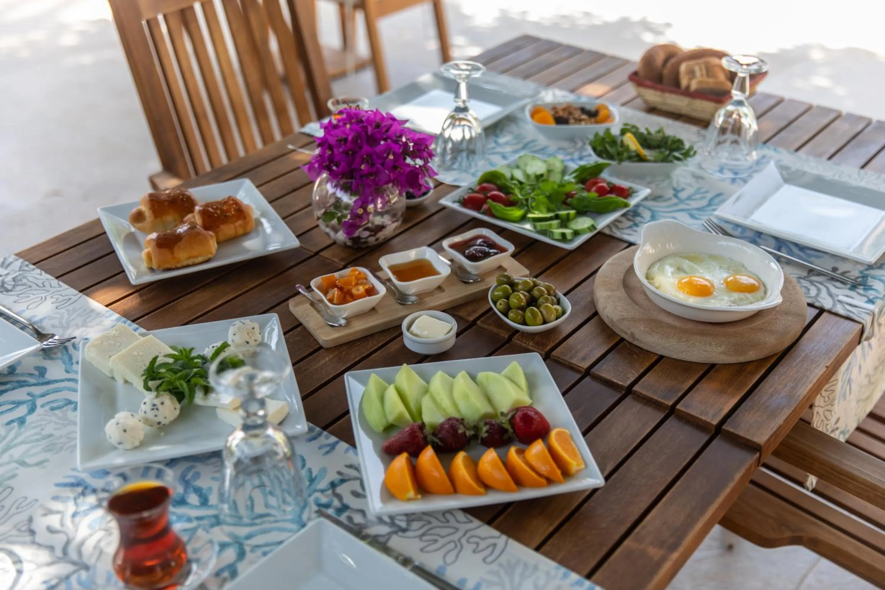 Continental breakfast in Ipek Garden Palace Residence