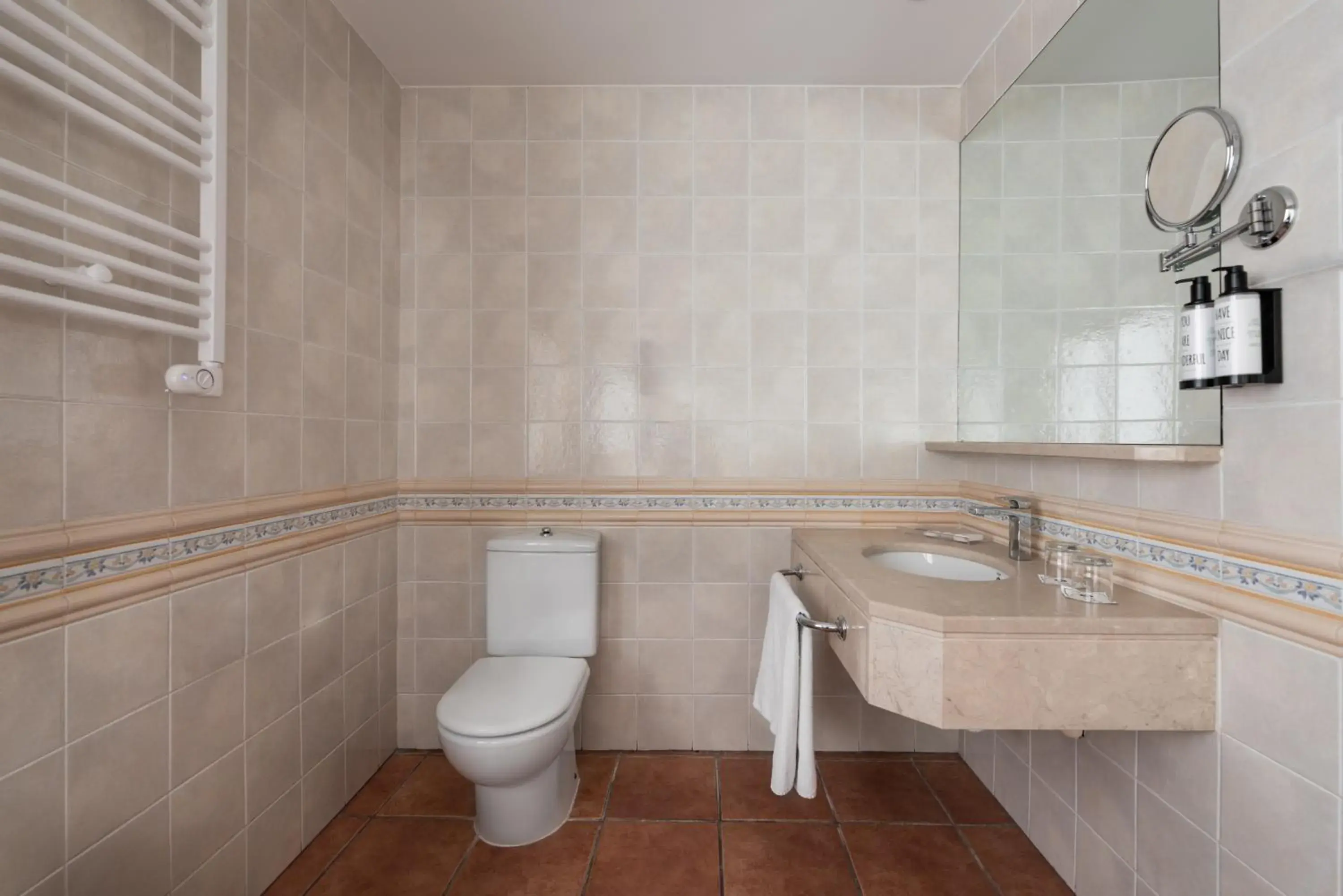 Bathroom in Exe Alfonso VIII Bathroom in Exe Alfonso VIII