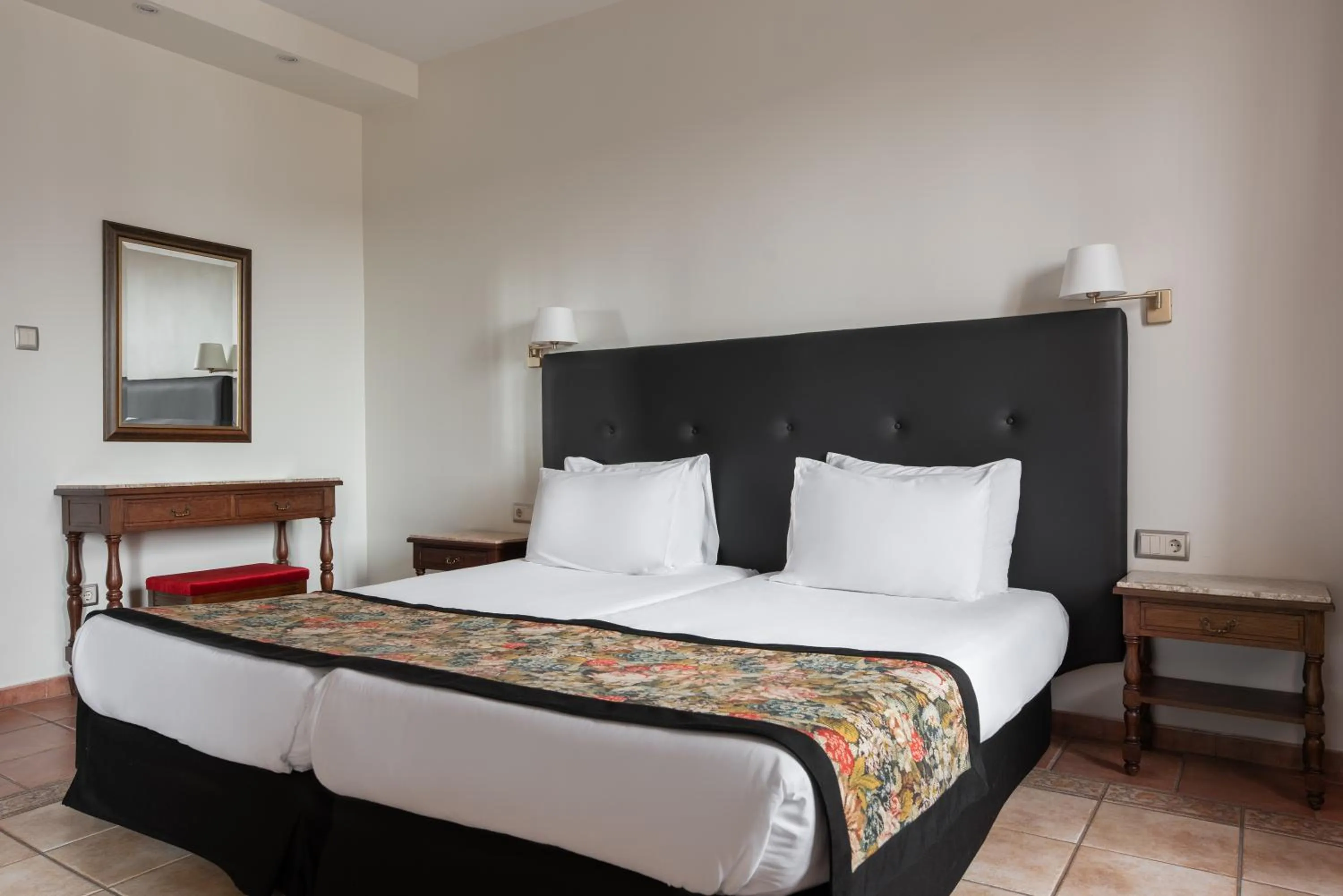 Bed in Exe Alfonso VIII