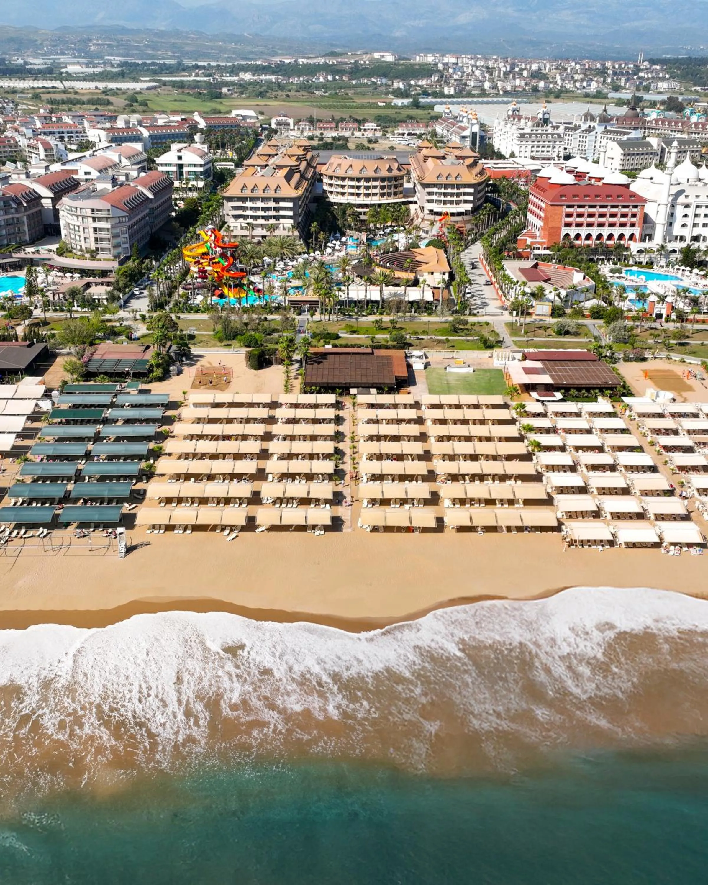 Property building in Royal Dragon Hotel