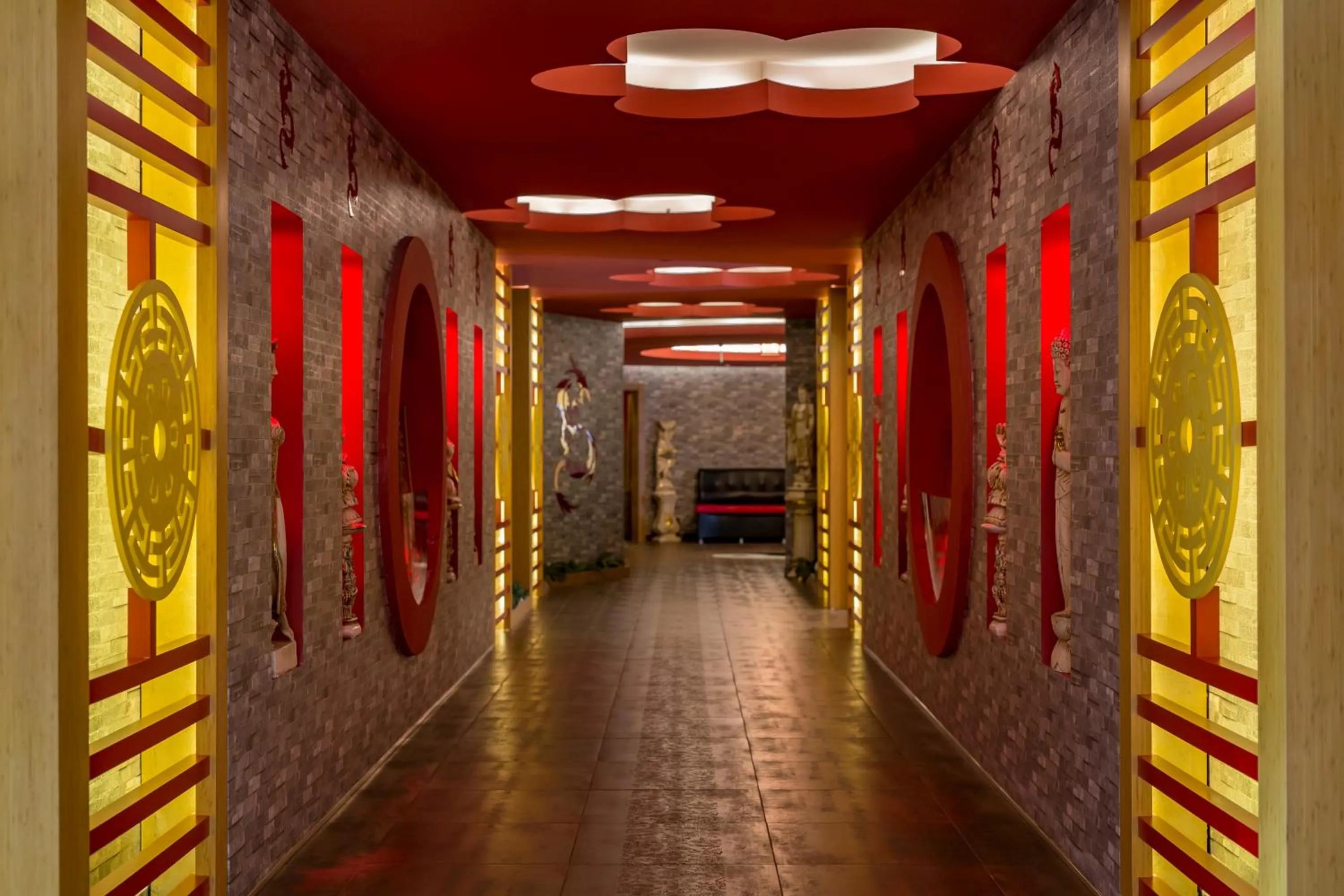 Spa and wellness centre/facilities in Royal Dragon Hotel