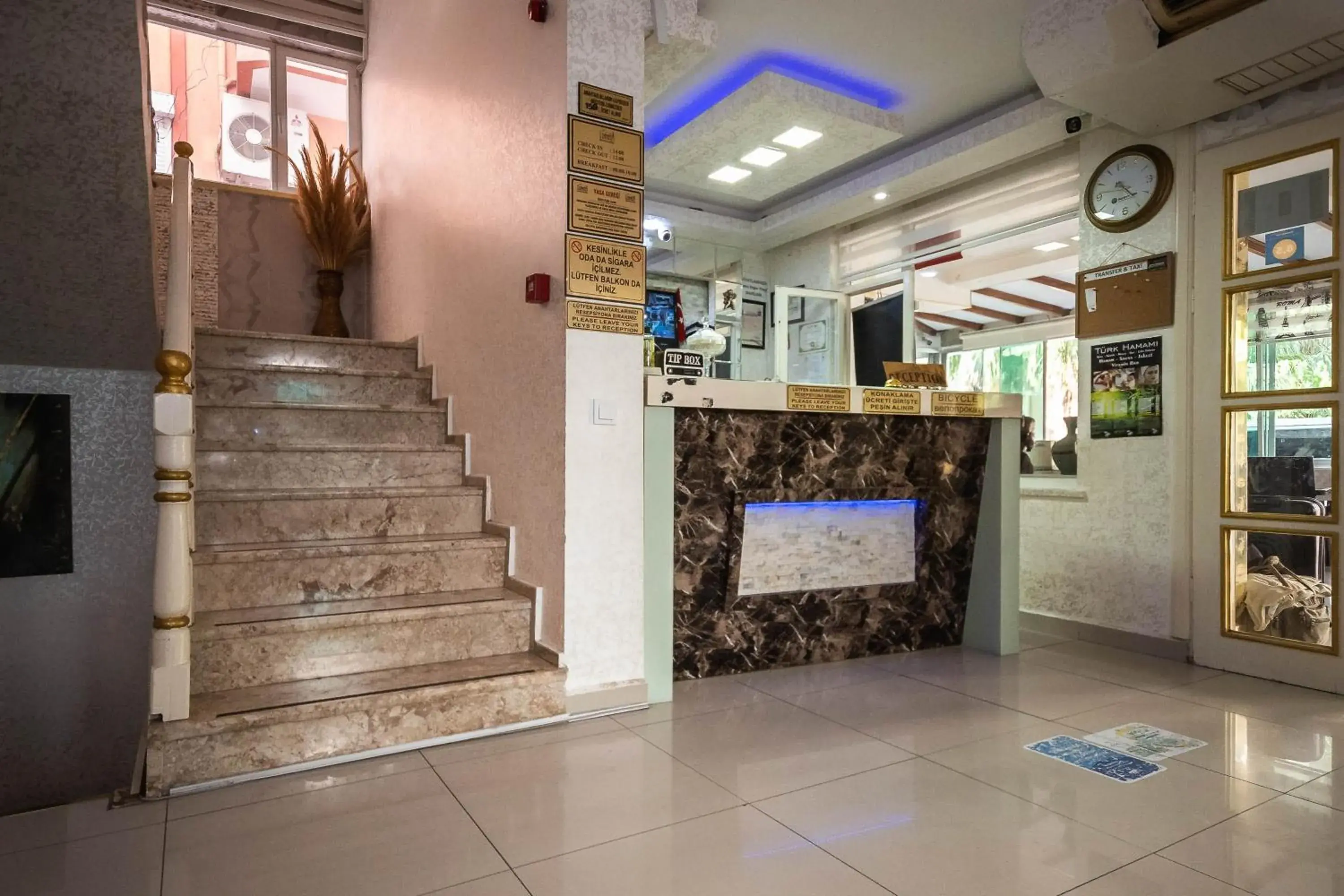 Lobby or reception in Behram Hotel Lobby or reception in Behram Hotel