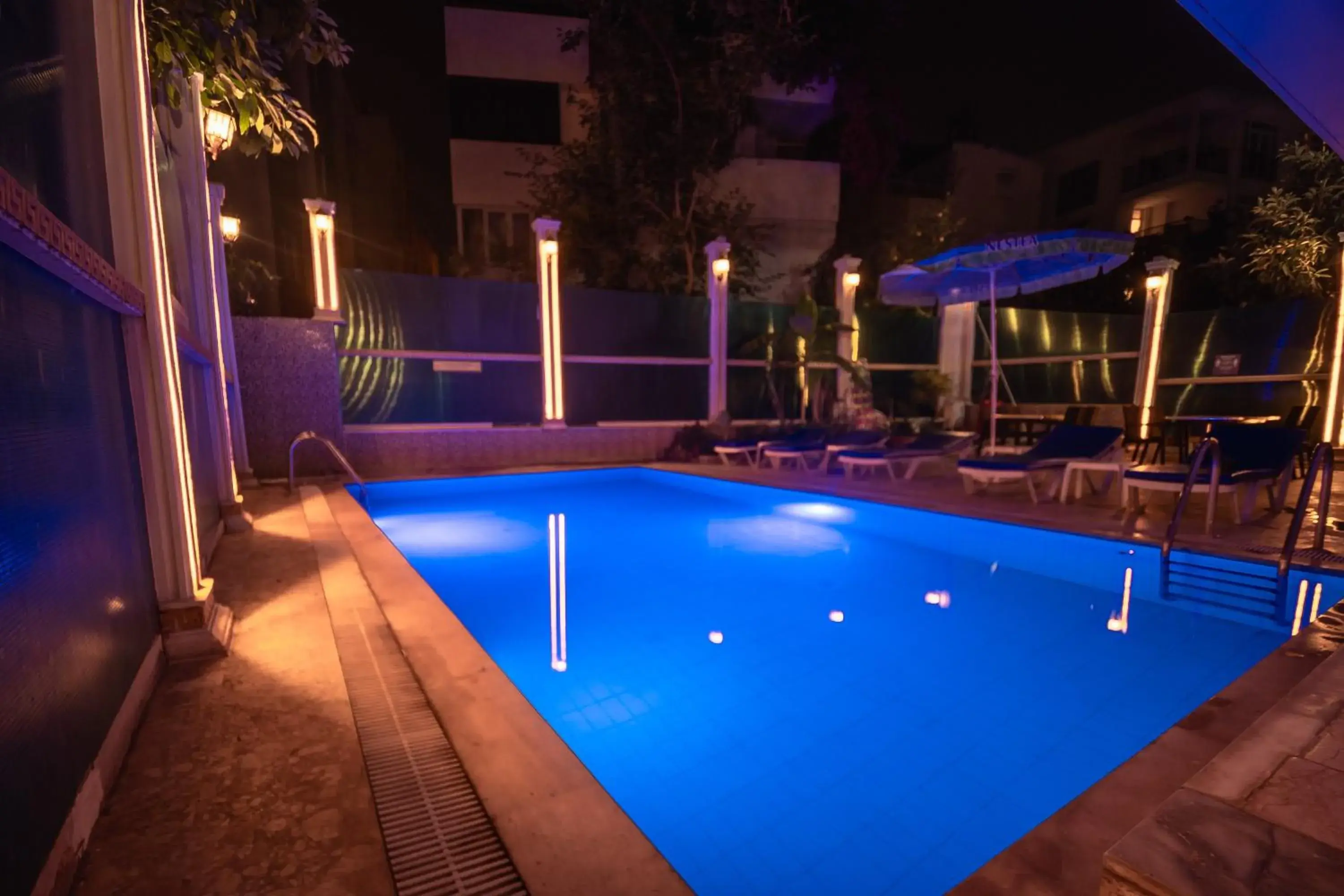 Pool view in Behram Hotel Pool view in Behram Hotel