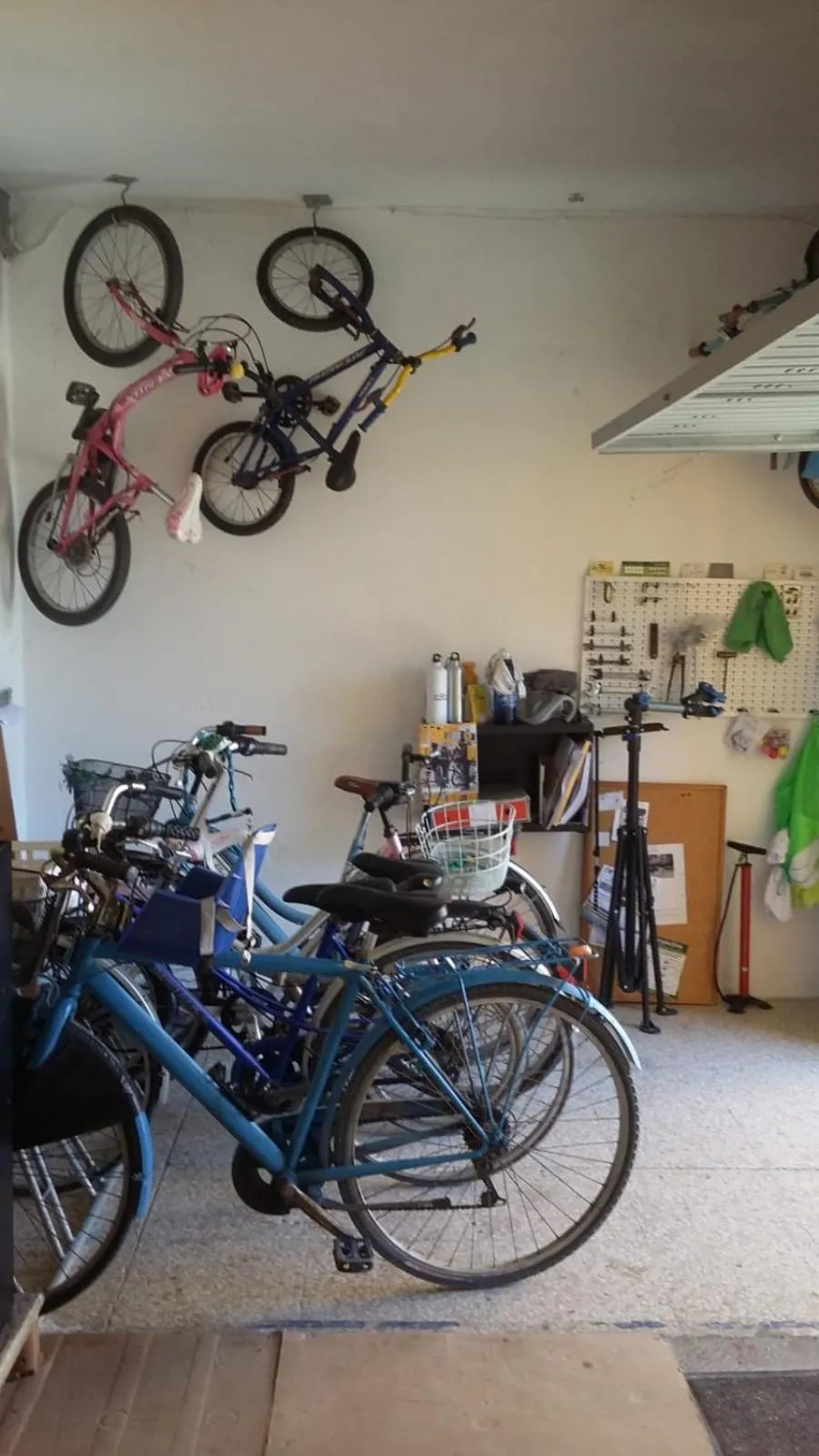 Cycling in A Casa Di Pici