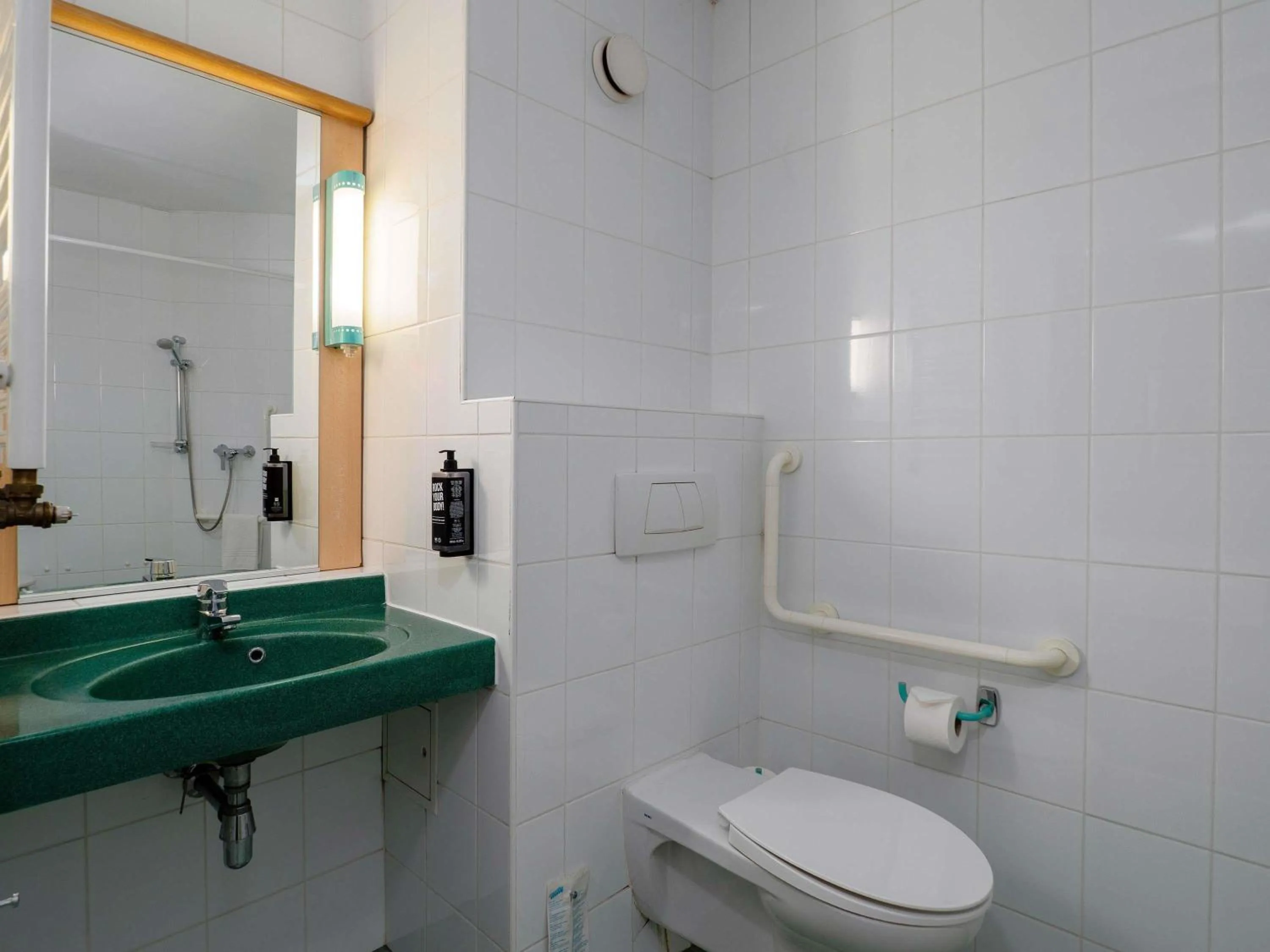 Bedroom in Ibis Częstochowa