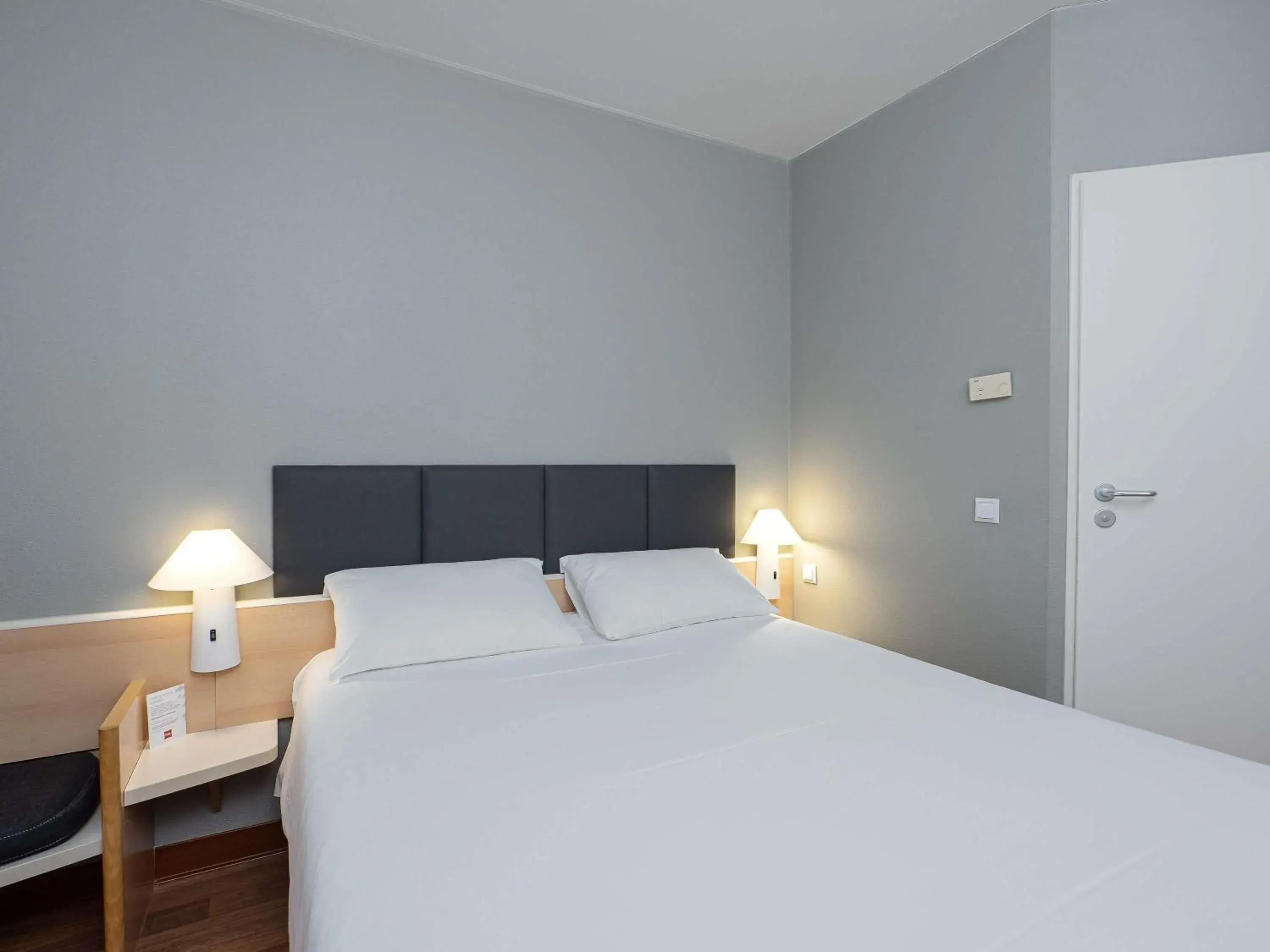 Bedroom, Bed in Ibis Częstochowa Bedroom, Bed in Ibis Częstochowa