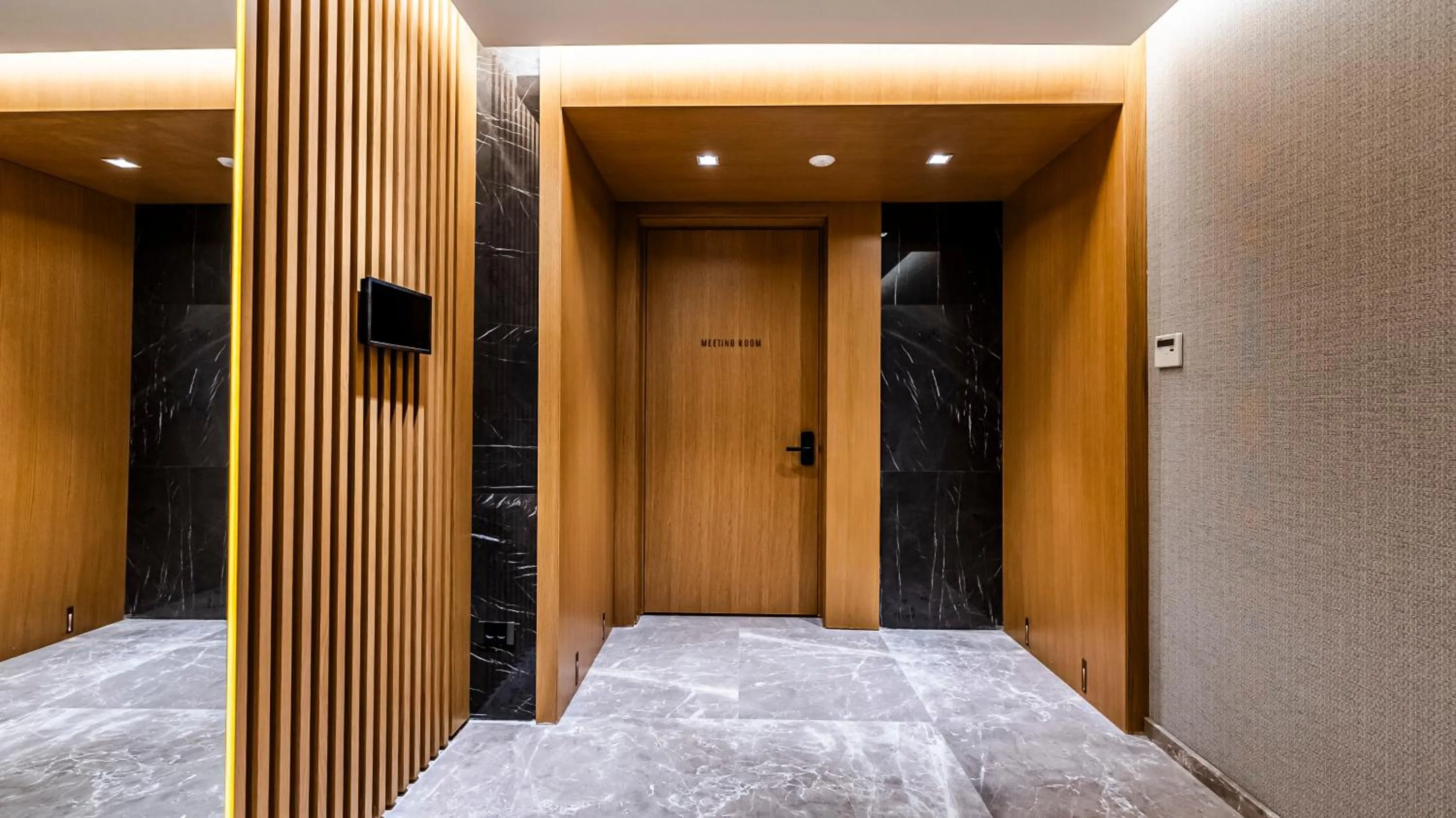 Meeting/conference room in Lamartine Hotel