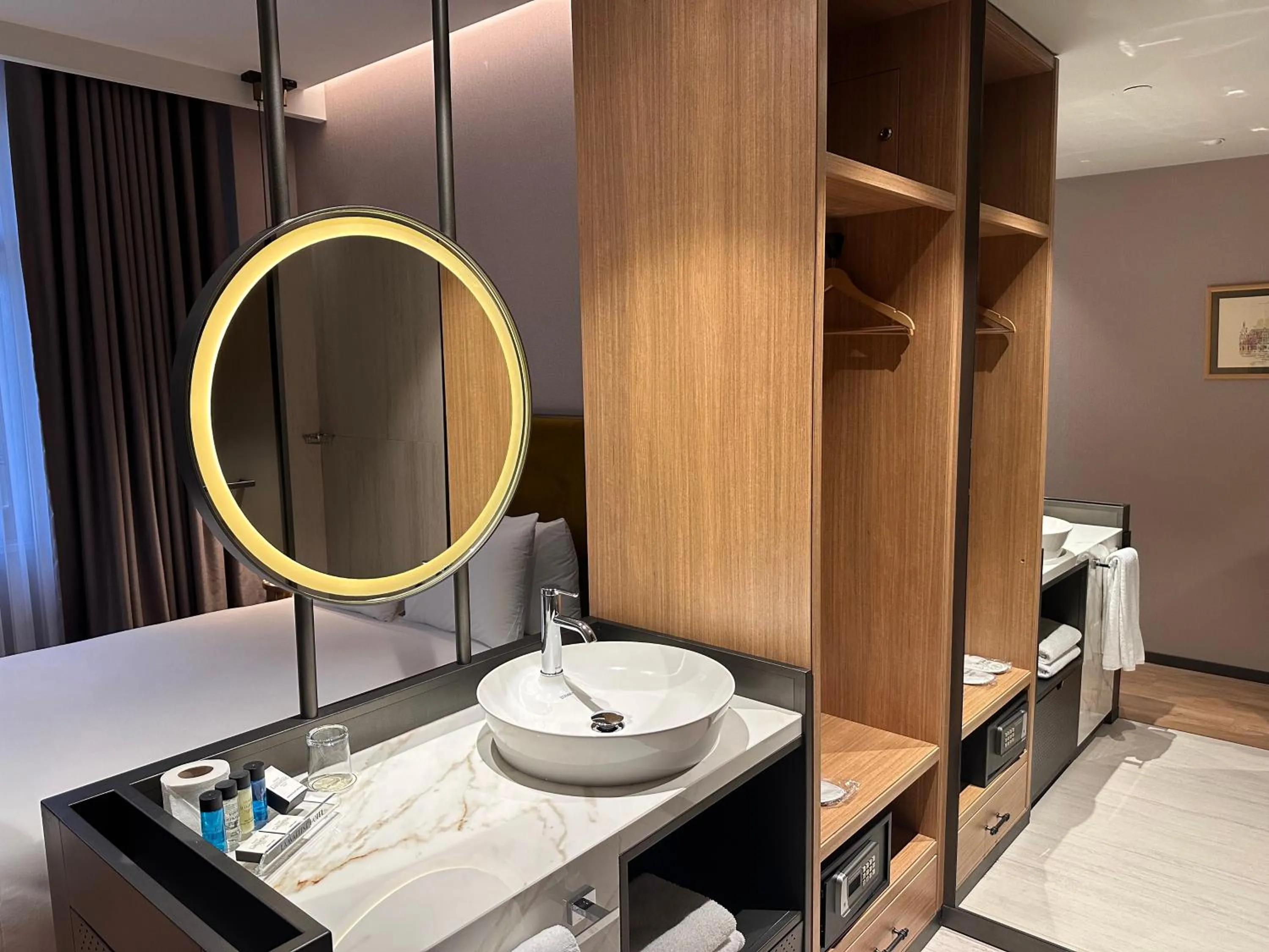 Open Air Bath in Lamartine Hotel