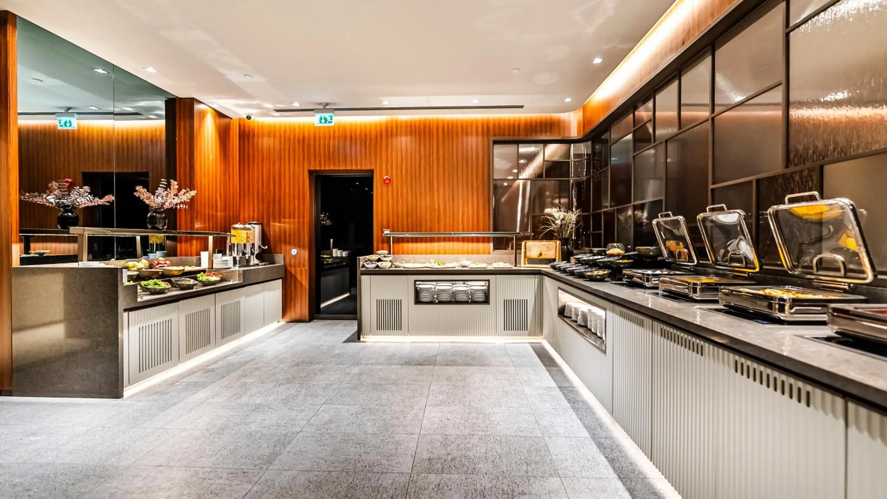 Buffet breakfast in Lamartine Hotel Buffet breakfast in Lamartine Hotel