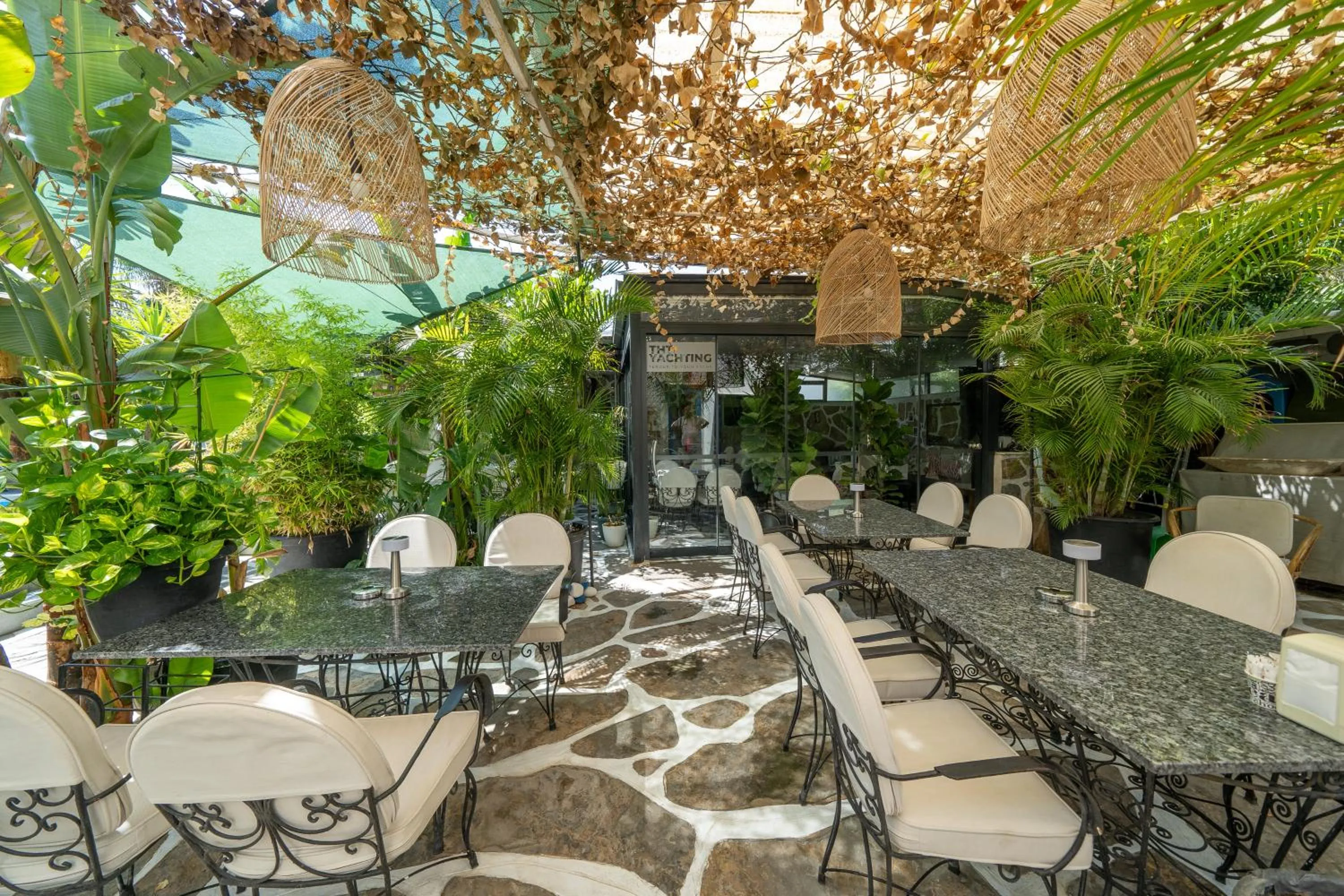 Patio in Artunc Hotel Bodrum