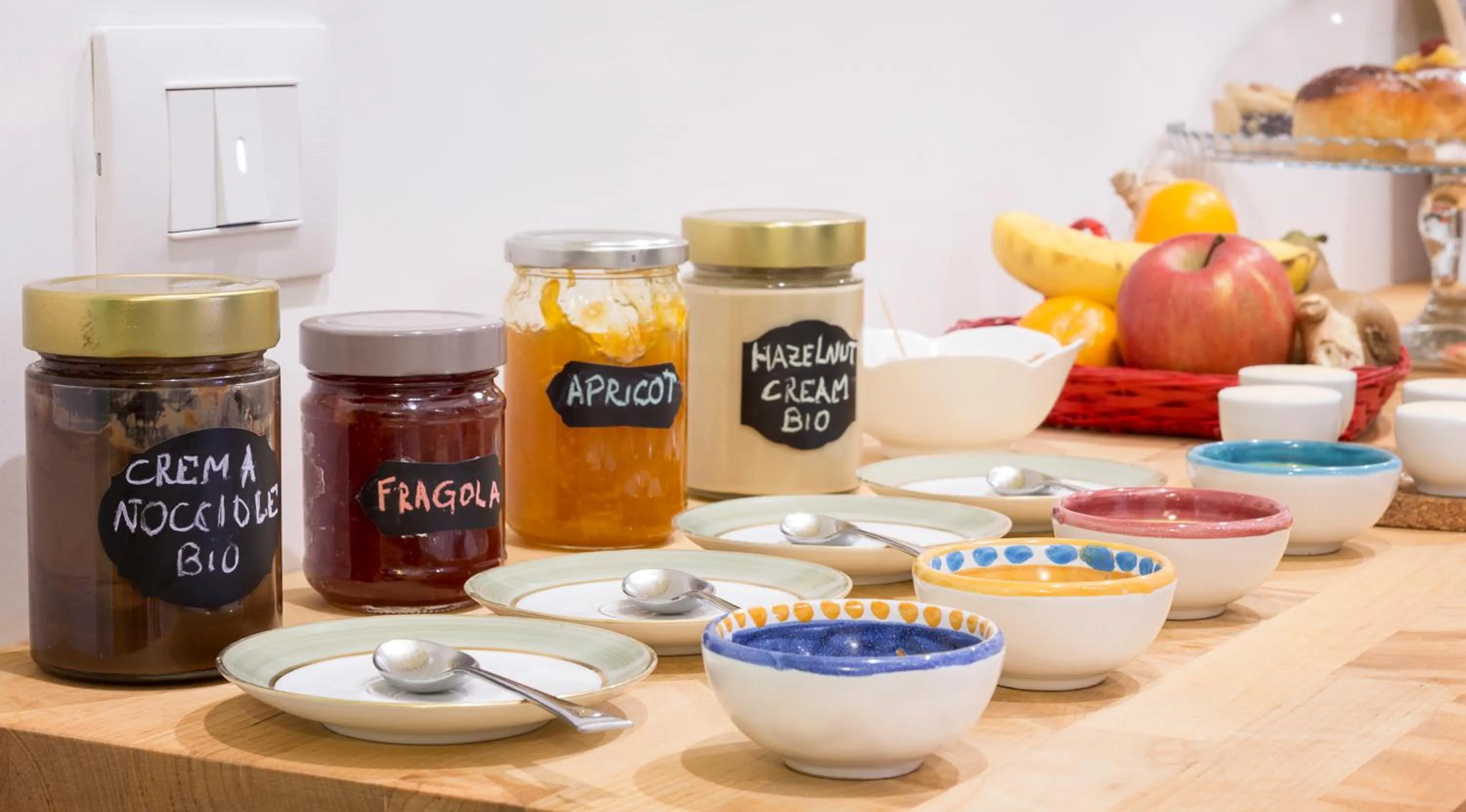 Decorative detail in Napoli Bonita b&b