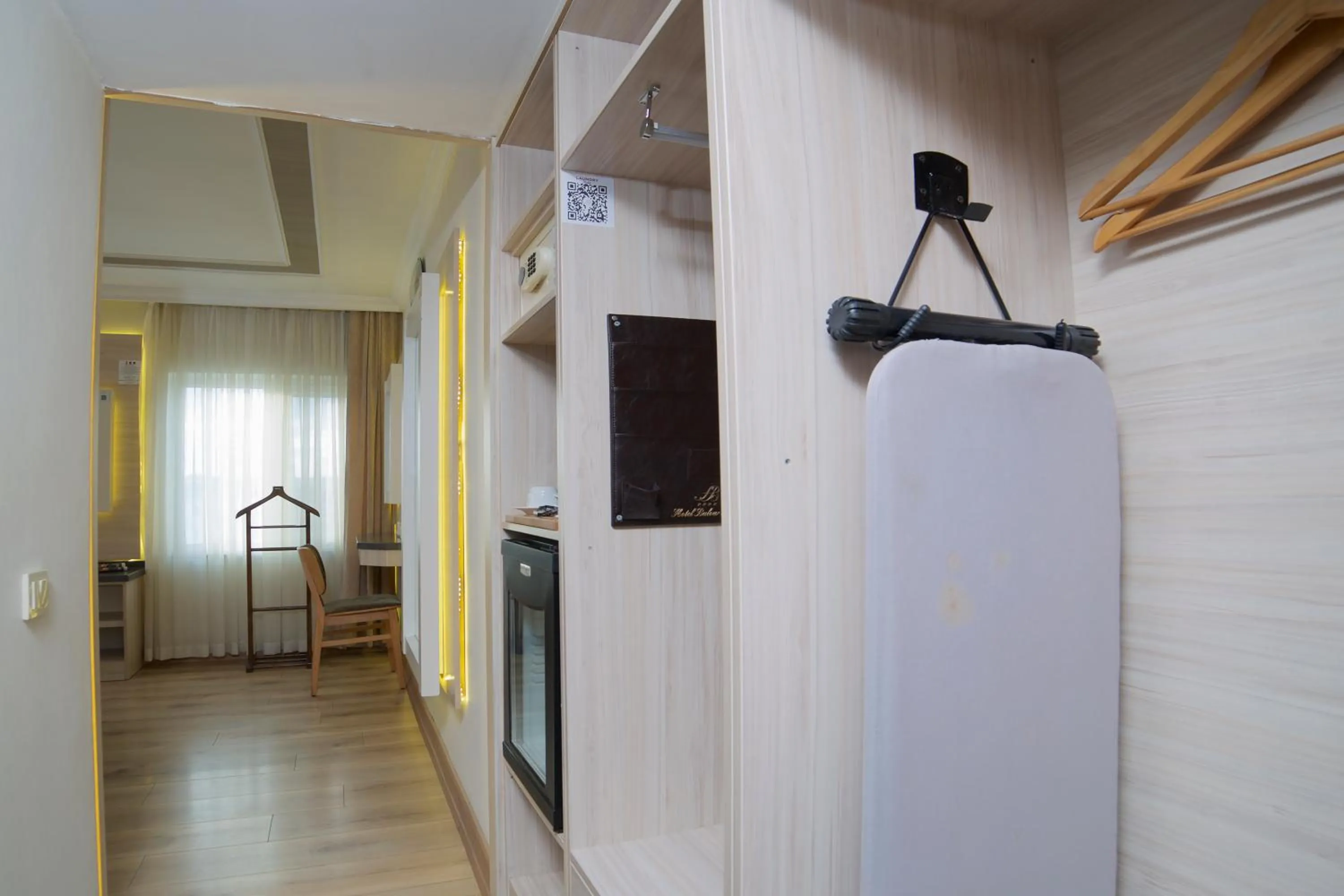 flat iron in Hotel Bulvar Palas