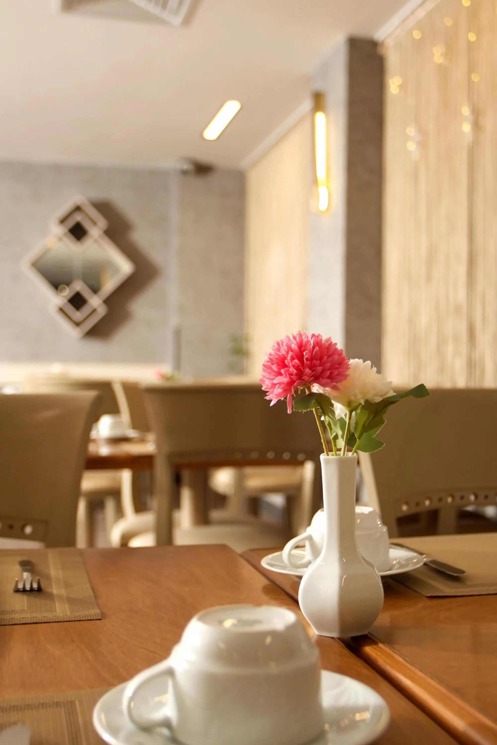 Restaurant/places to eat in Hotel Bulvar Palas