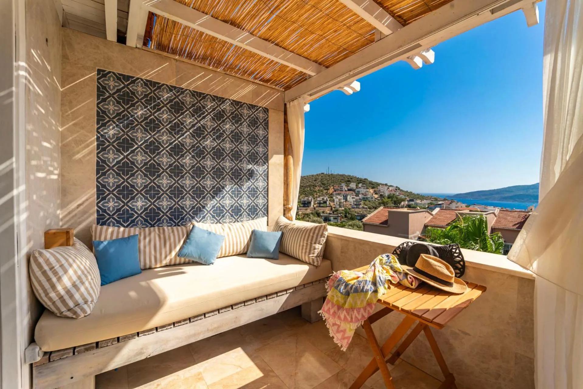 Balcony/Terrace in Elixir Hotel