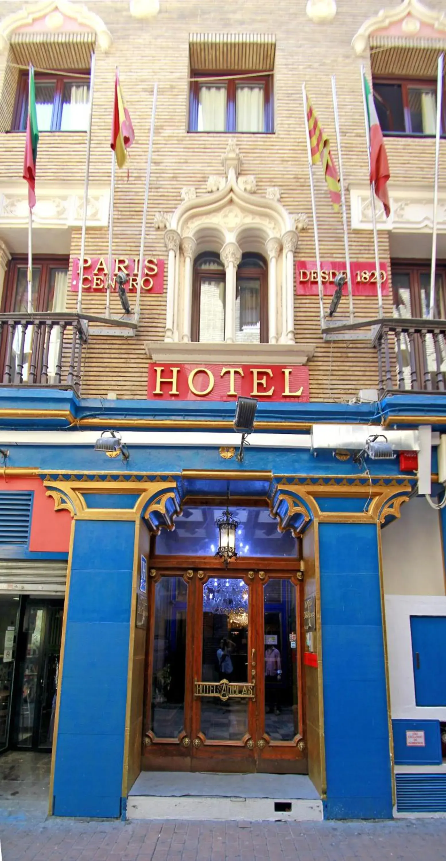 Facade/entrance in Hotel Paris Centro Facade/entrance in Hotel Paris Centro