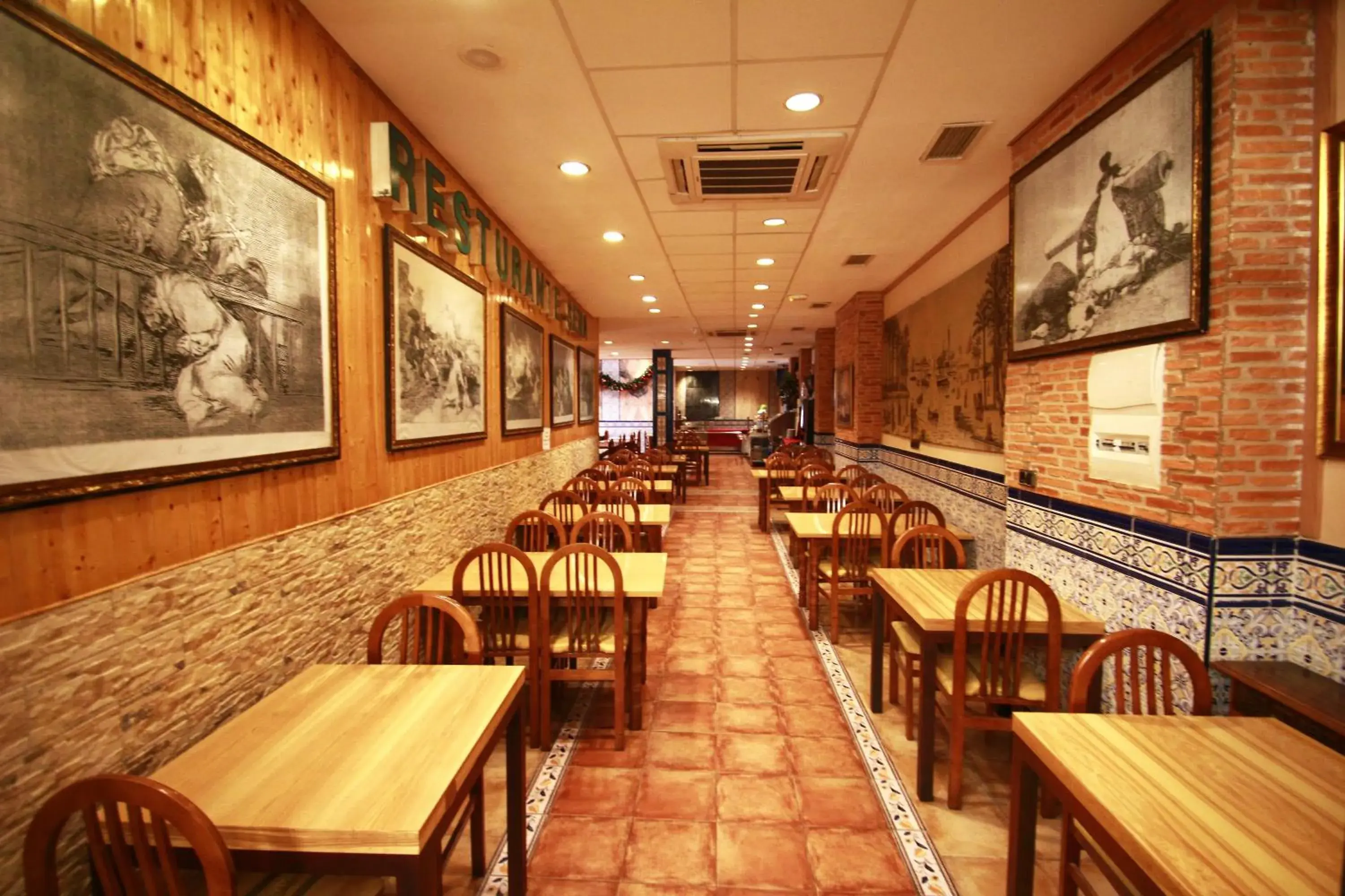 Restaurant/places to eat in Hotel Paris Centro Restaurant/places to eat in Hotel Paris Centro