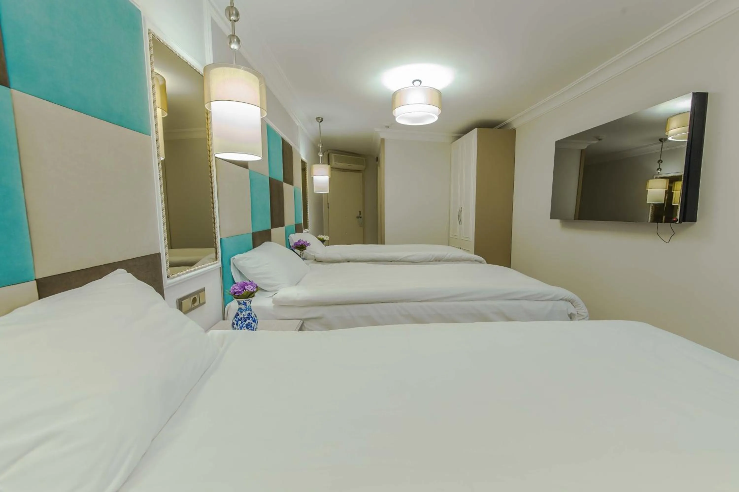 Bedroom, Bed in The Constantine Hotel