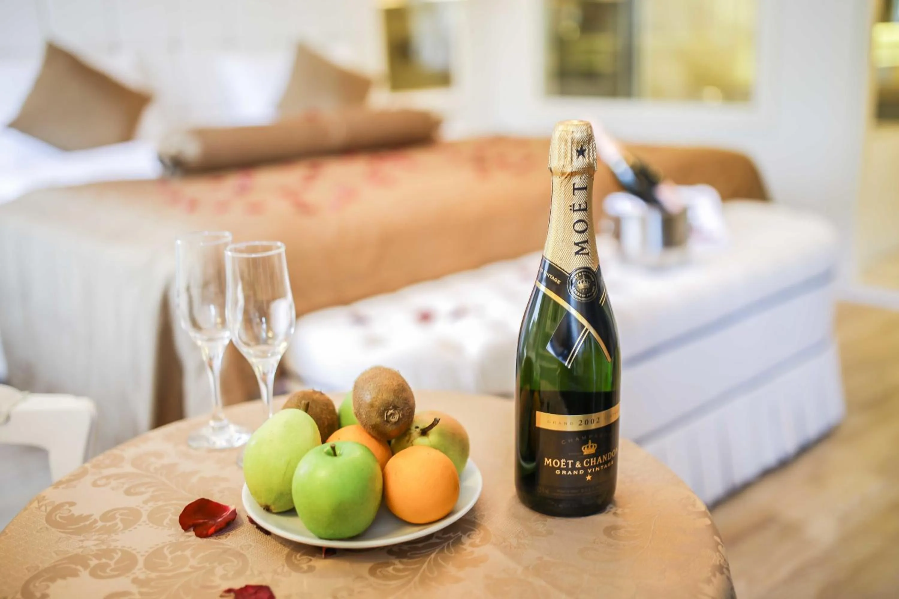 Bedroom, Bed in The Constantine Hotel