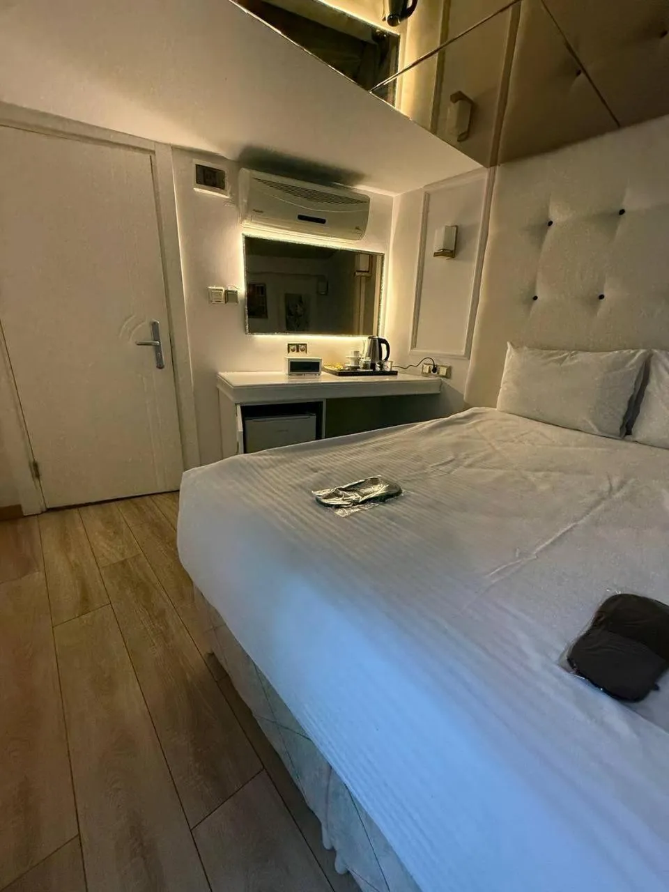 Bed in The Constantine Hotel