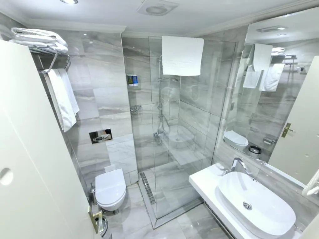 Photo of the whole room in The Constantine Hotel