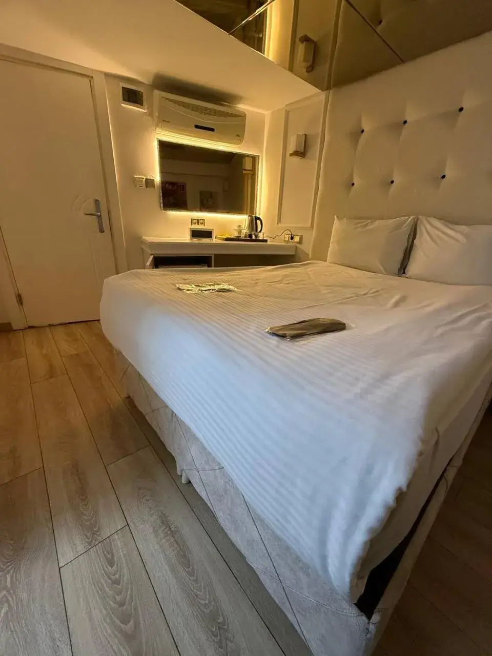 Bed in The Constantine Hotel Bed in The Constantine Hotel