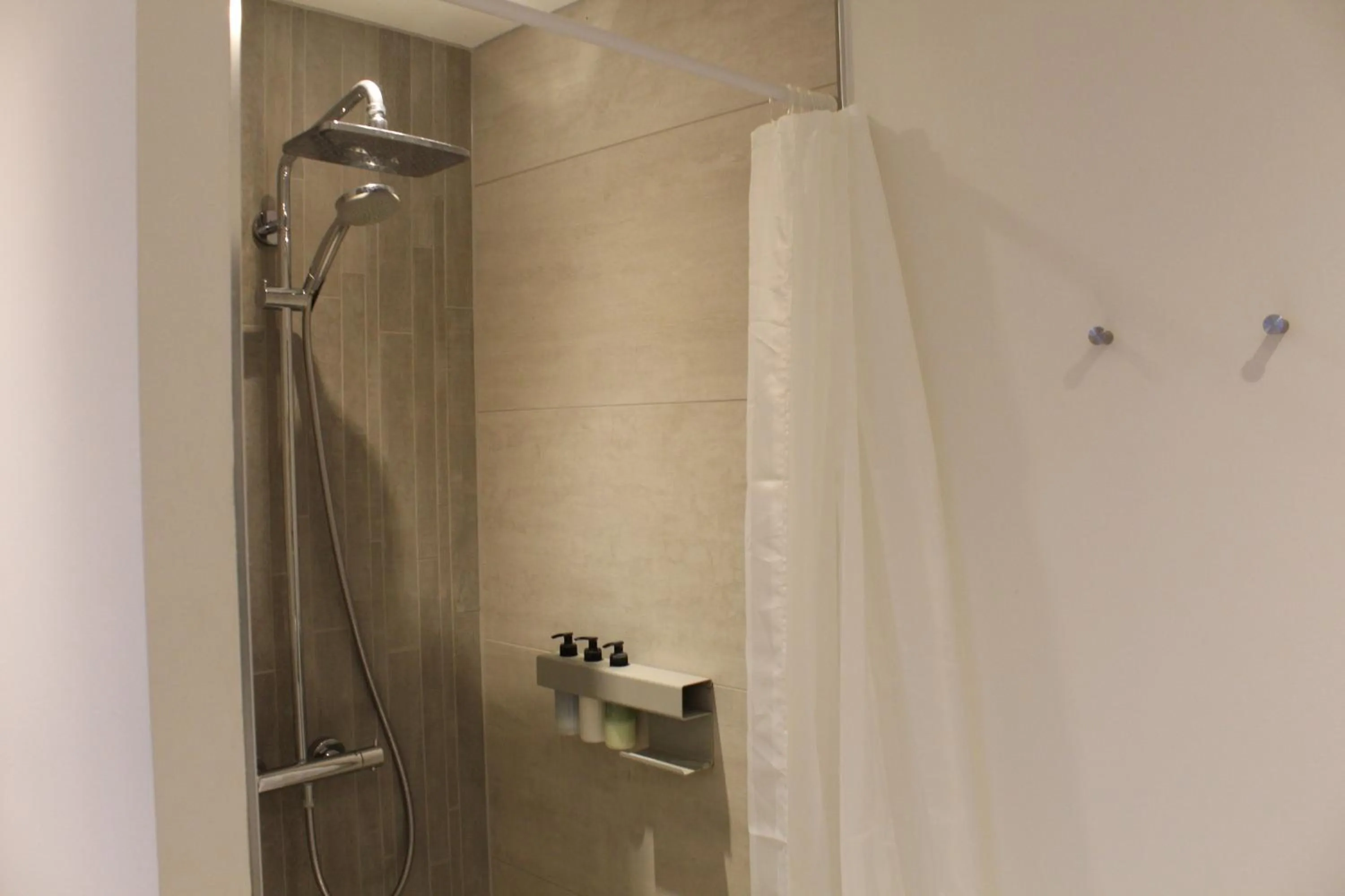 Shower in Close But Quiet