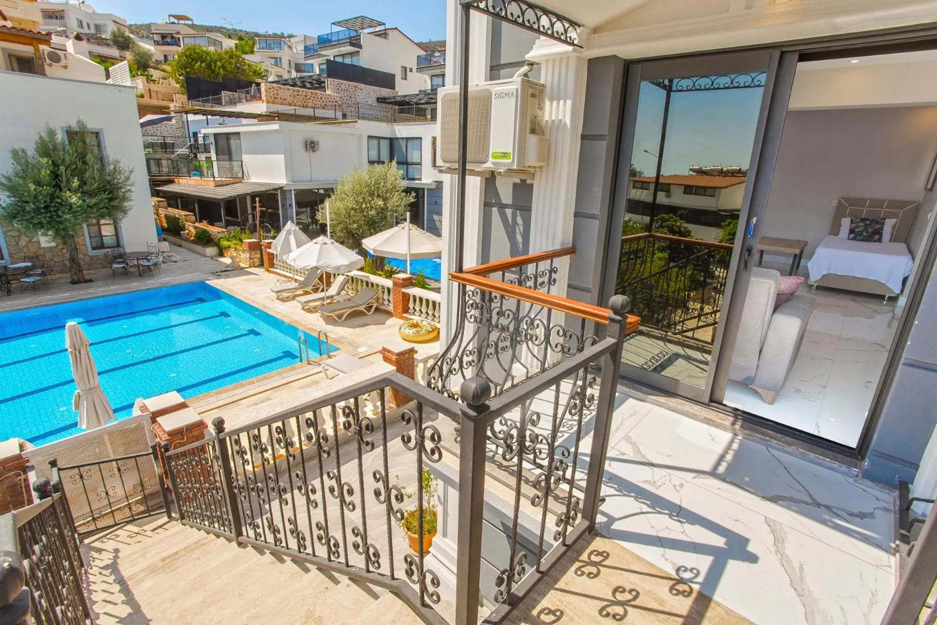 Balcony/Terrace in Nur Suites & Hotels