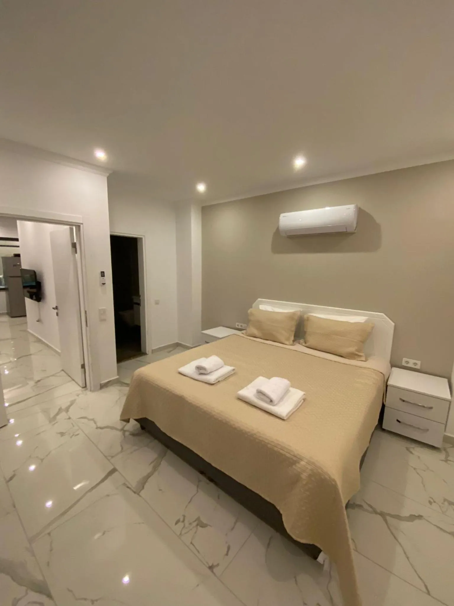 Bed in Nur Suites & Hotels