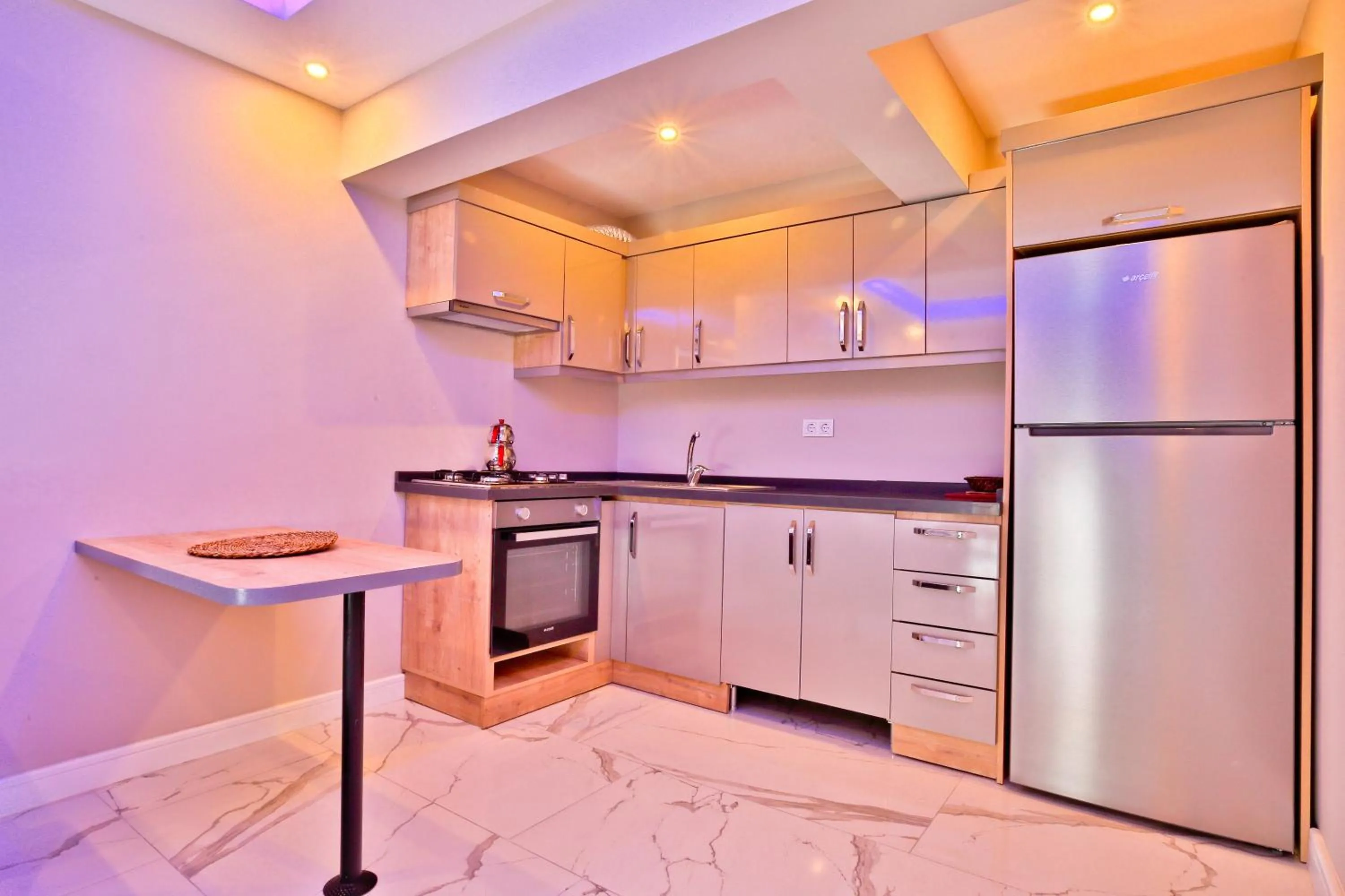 Kitchen or kitchenette in Nur Suites & Hotels