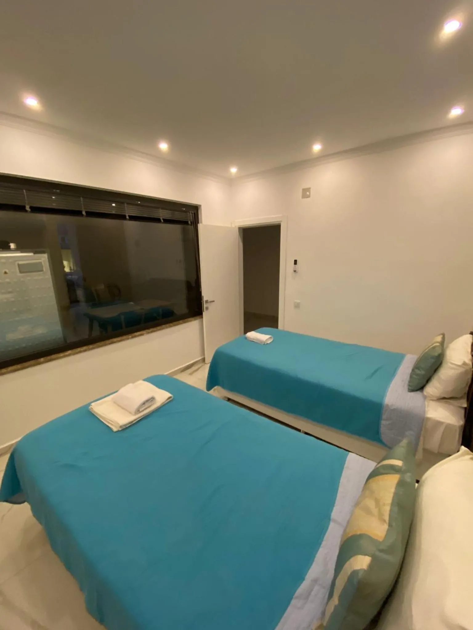 Massage, Bed in Nur Suites & Hotels