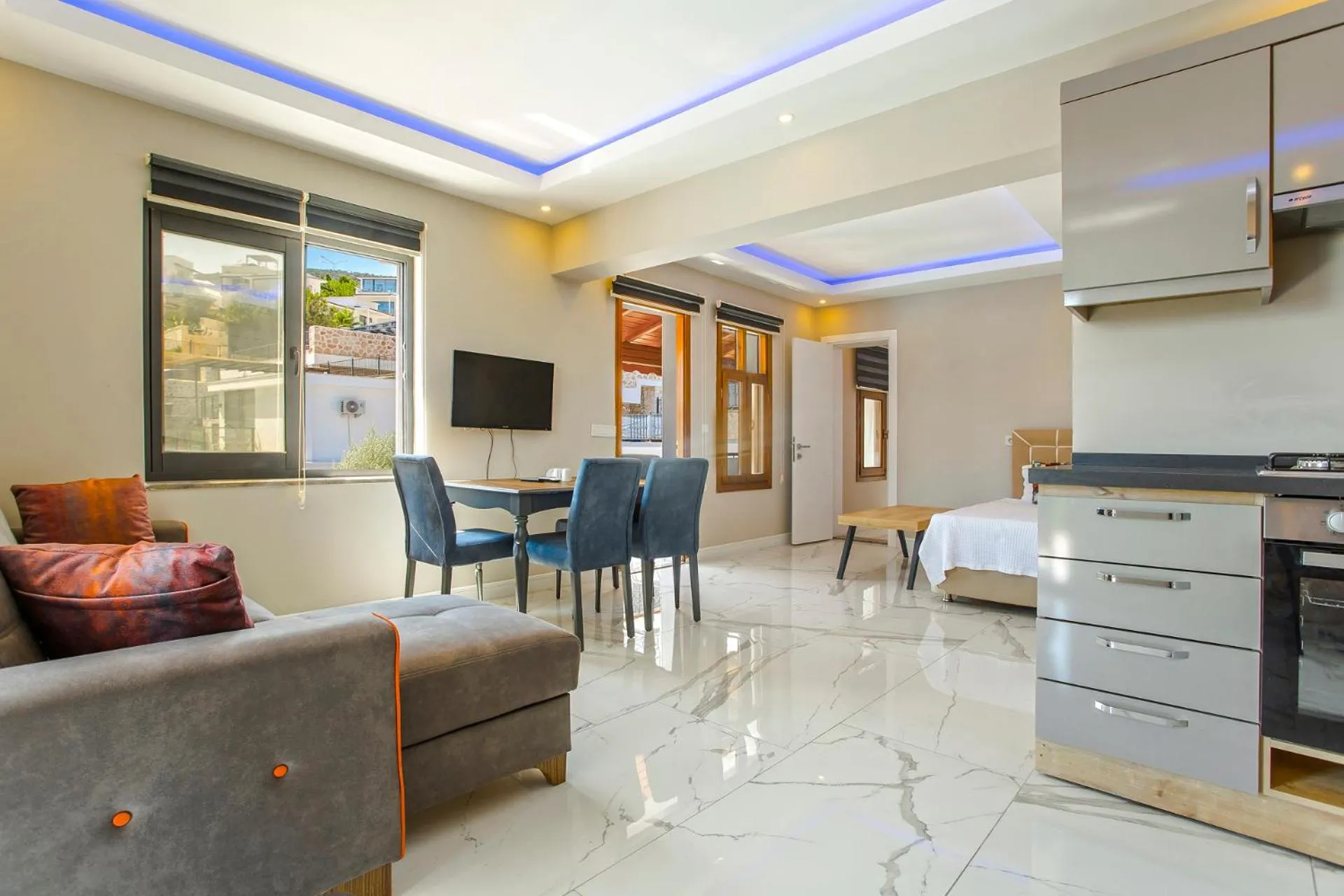 Seating area in Nur Suites & Hotels