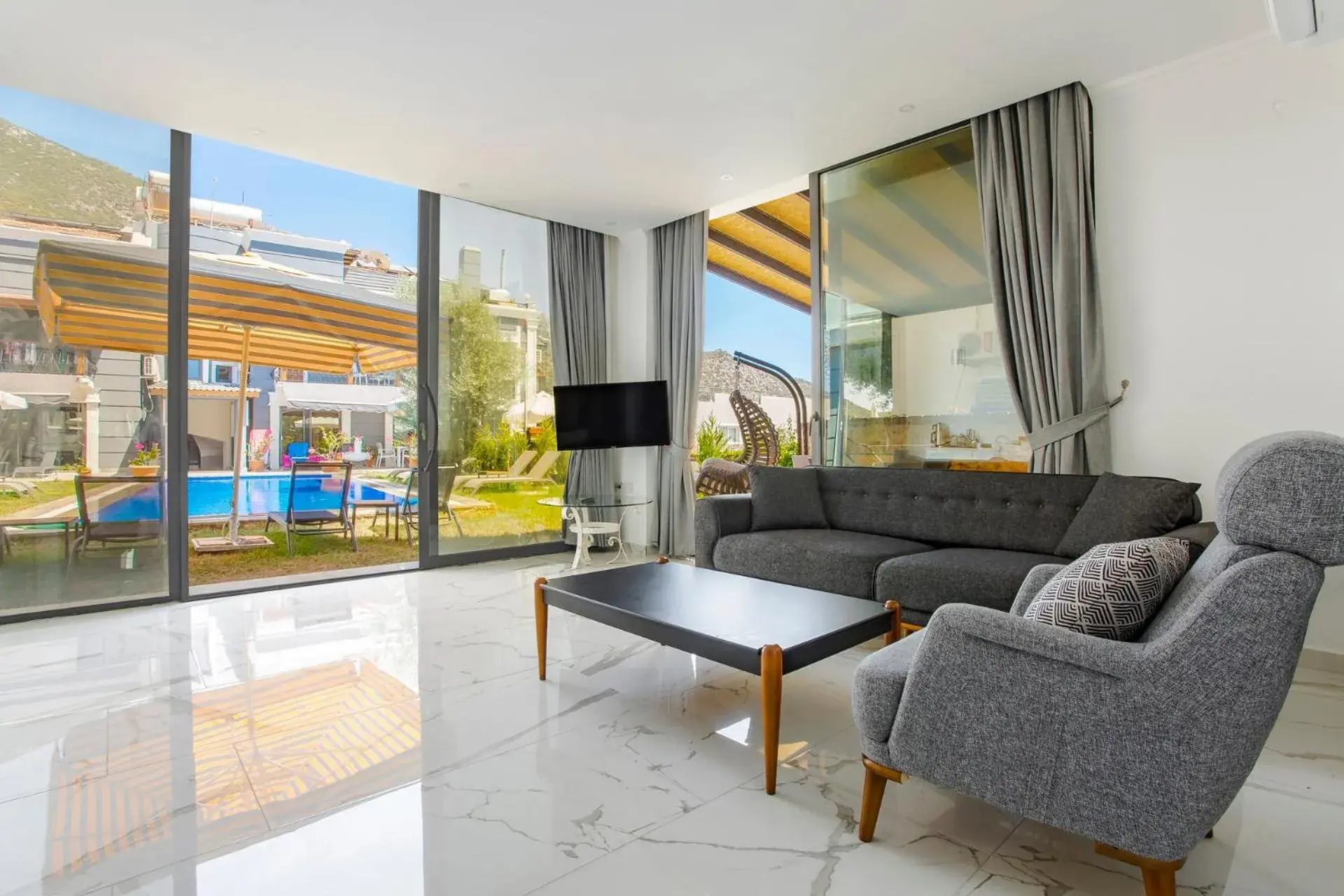 Nur Suites & Hotels Nur Suites & Hotels