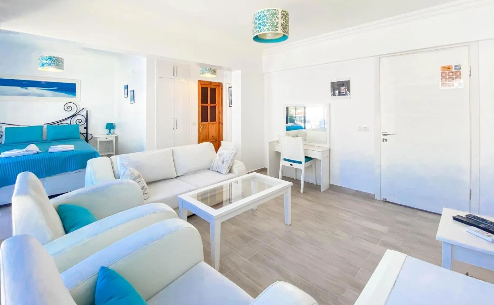 Photo of the whole room in Nur Suites & Hotels