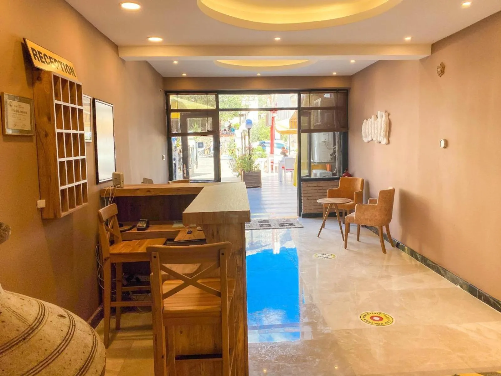Lounge or bar in Nur Suites & Hotels