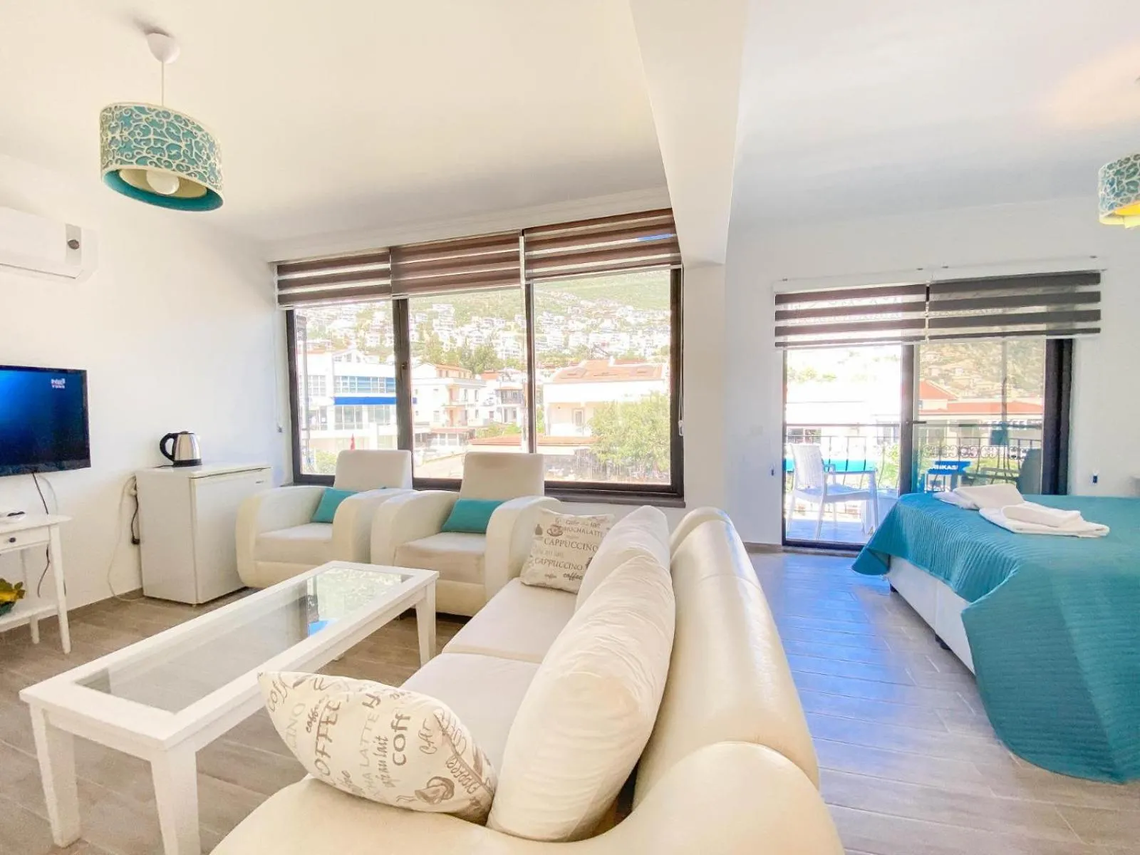 Seating area in Nur Suites & Hotels