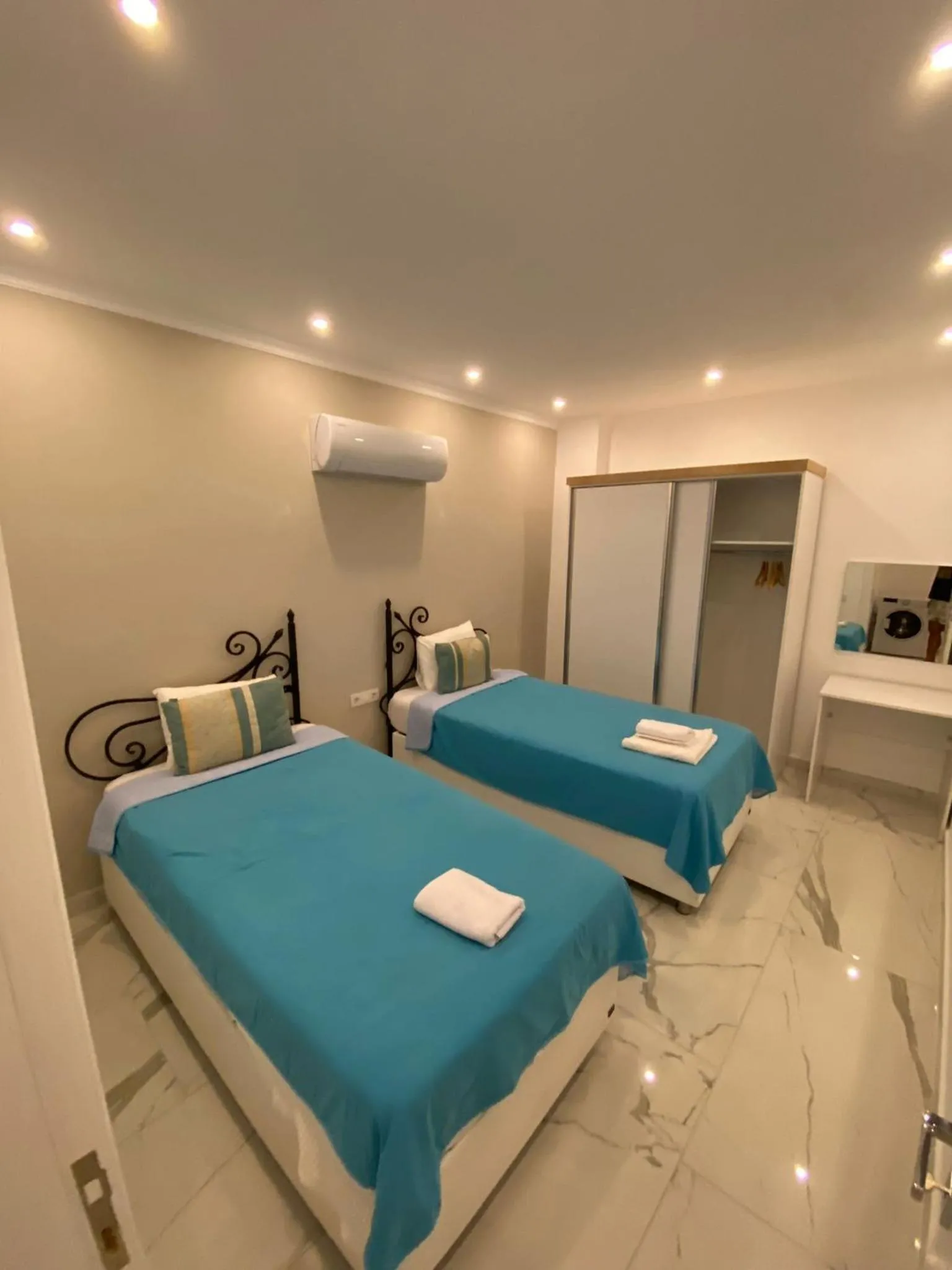 Bedroom in Nur Suites & Hotels