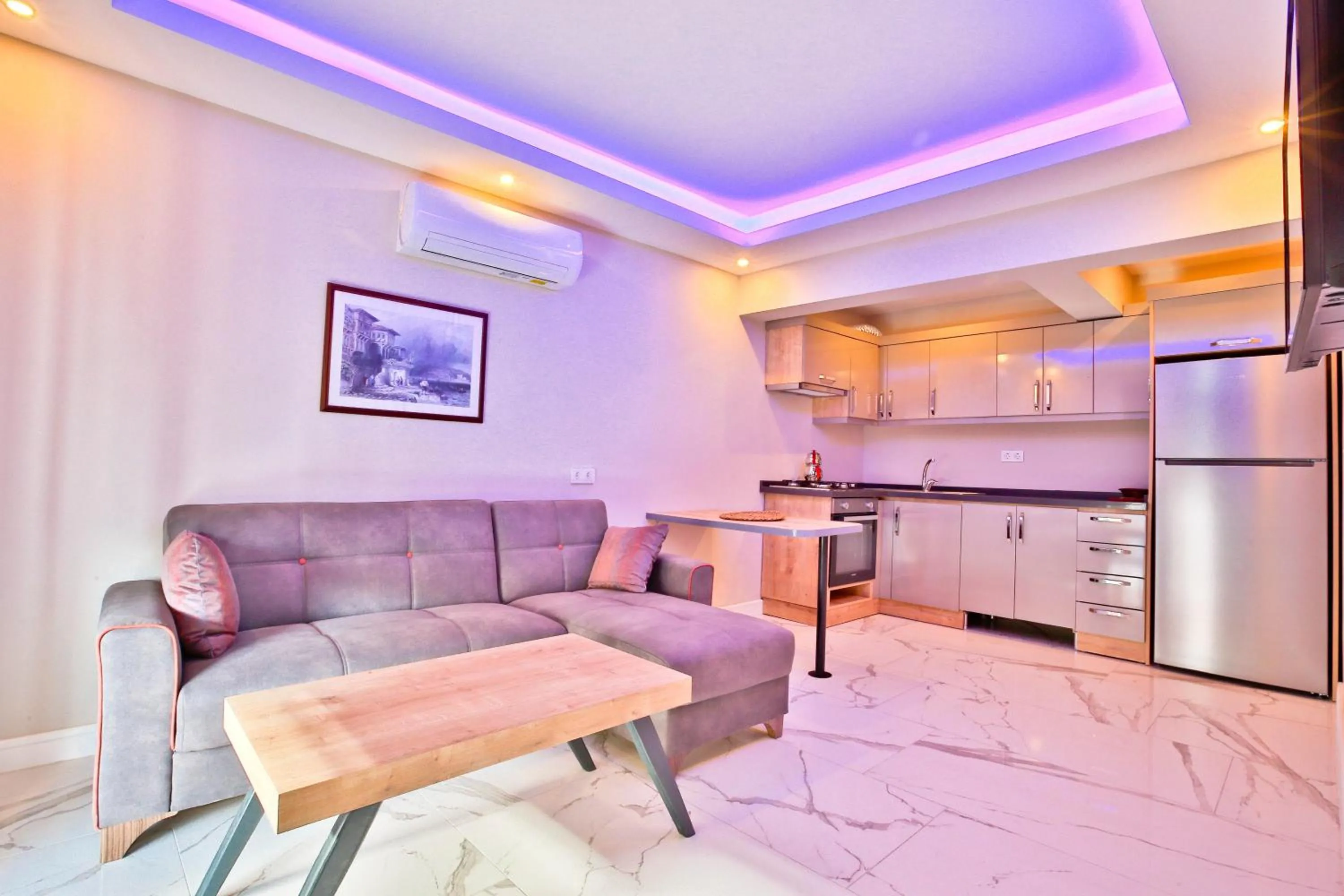 Kitchen or kitchenette in Nur Suites & Hotels