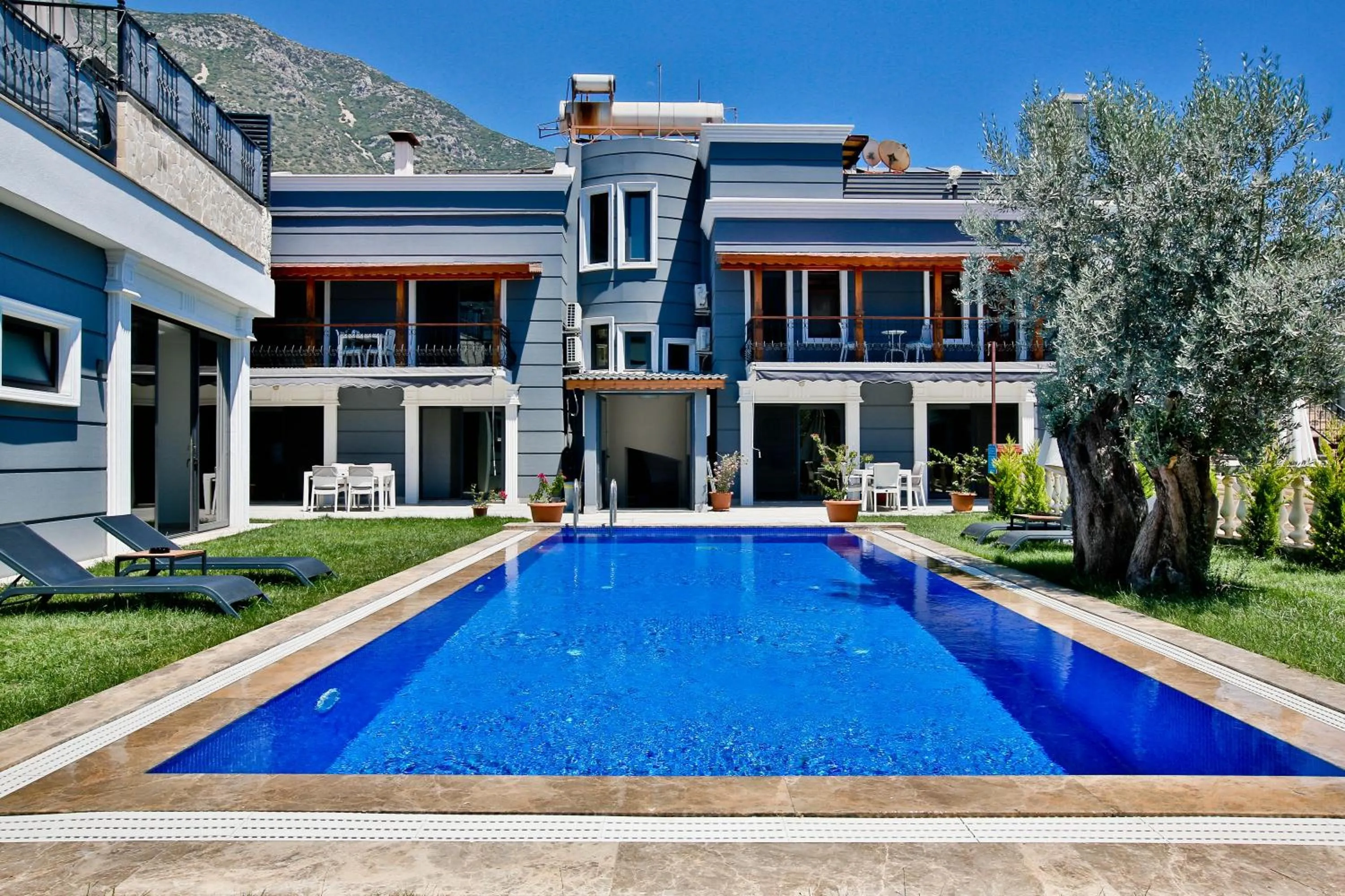 Property building in Nur Suites & Hotels
