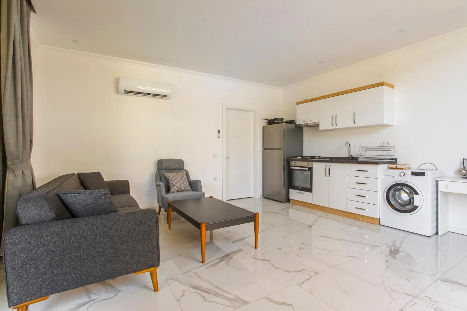 Kitchen or kitchenette in Nur Suites & Hotels