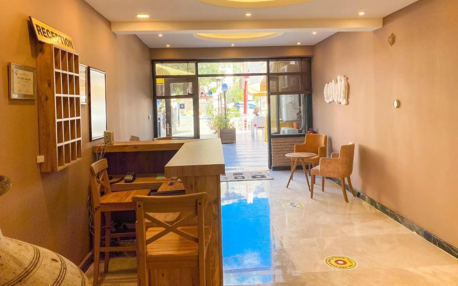 Lobby or reception in Nur Suites & Hotels